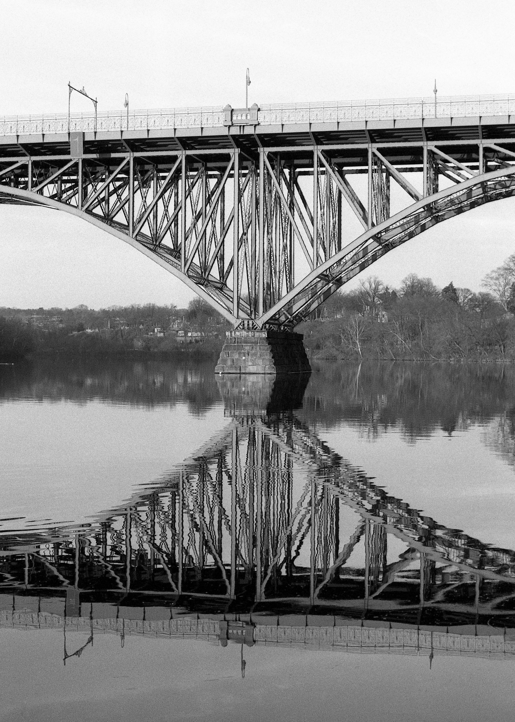 PHL / Nikon F3 / FP4+@400 / 12.21.19