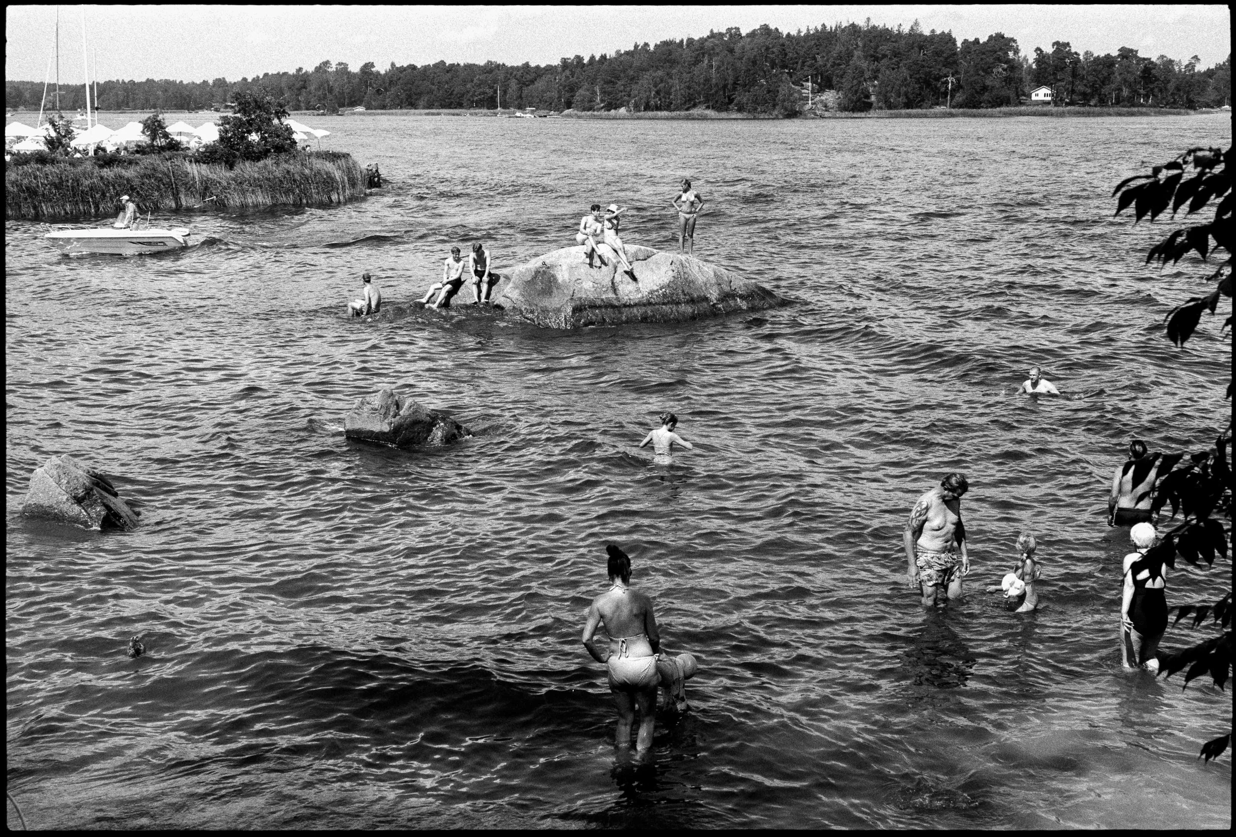 SE / Nikon F / trix400 / 7.25