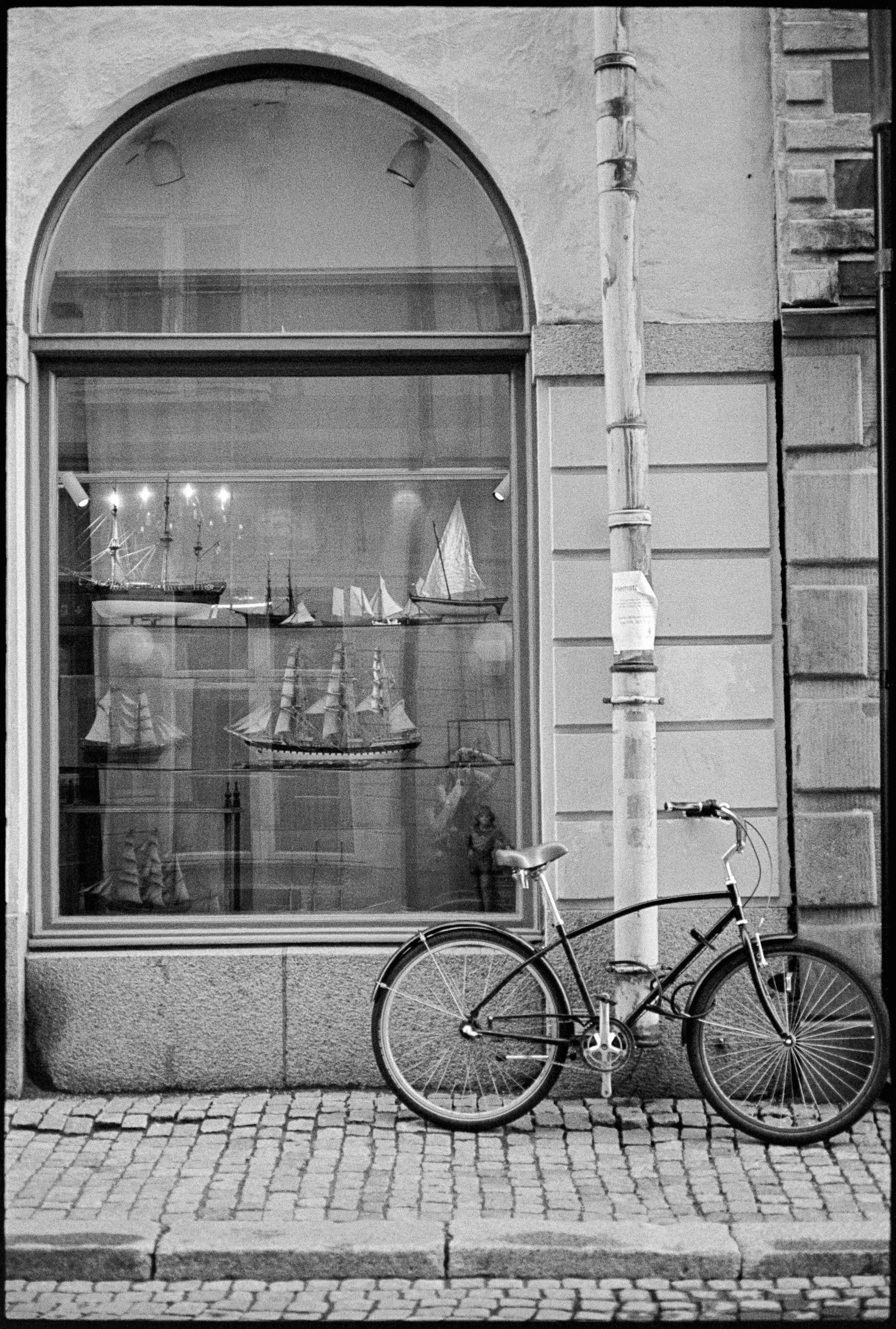 SE / Nikon F / trix400 / 7.25