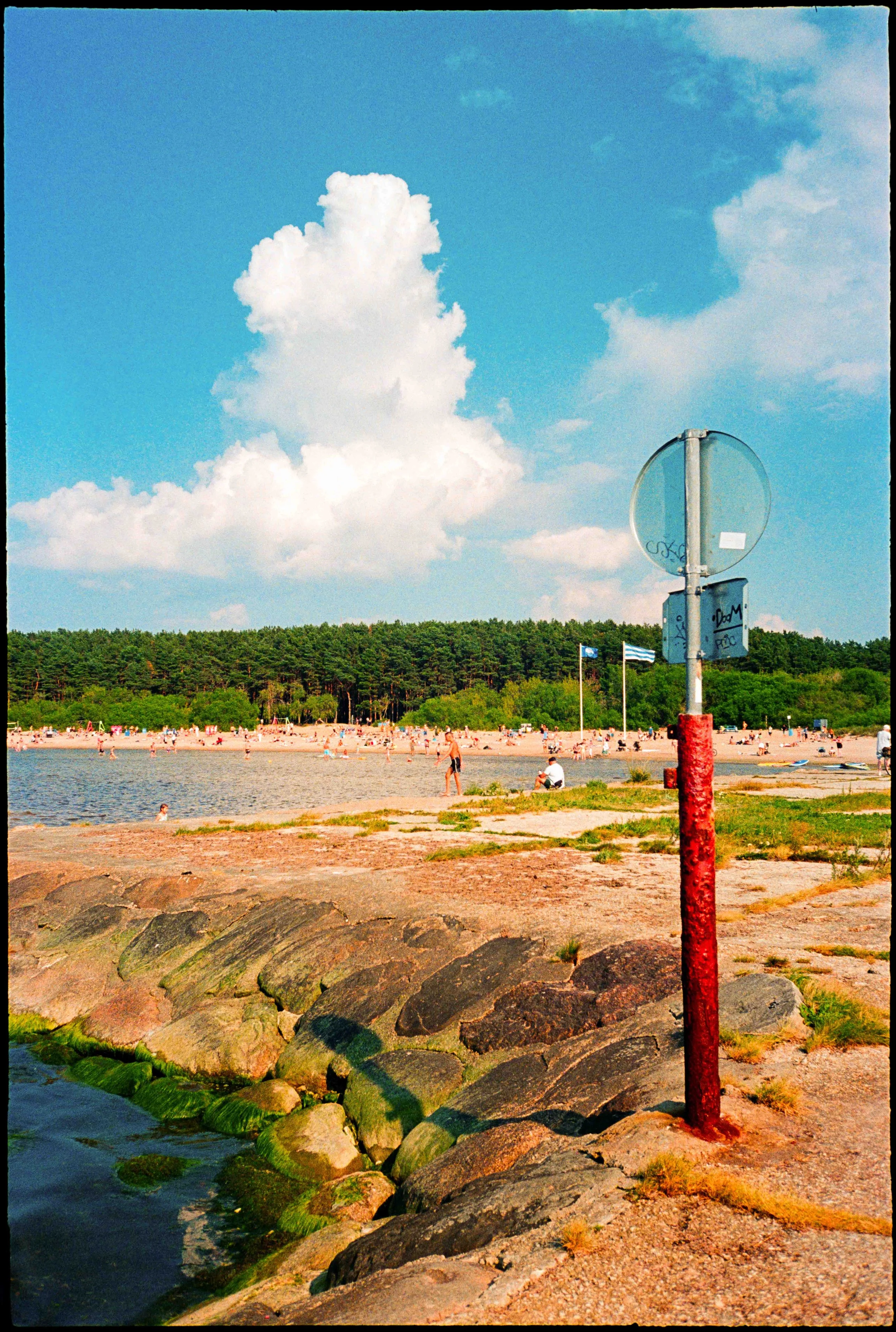 EE / Mju2 / lomo400 / 7.25