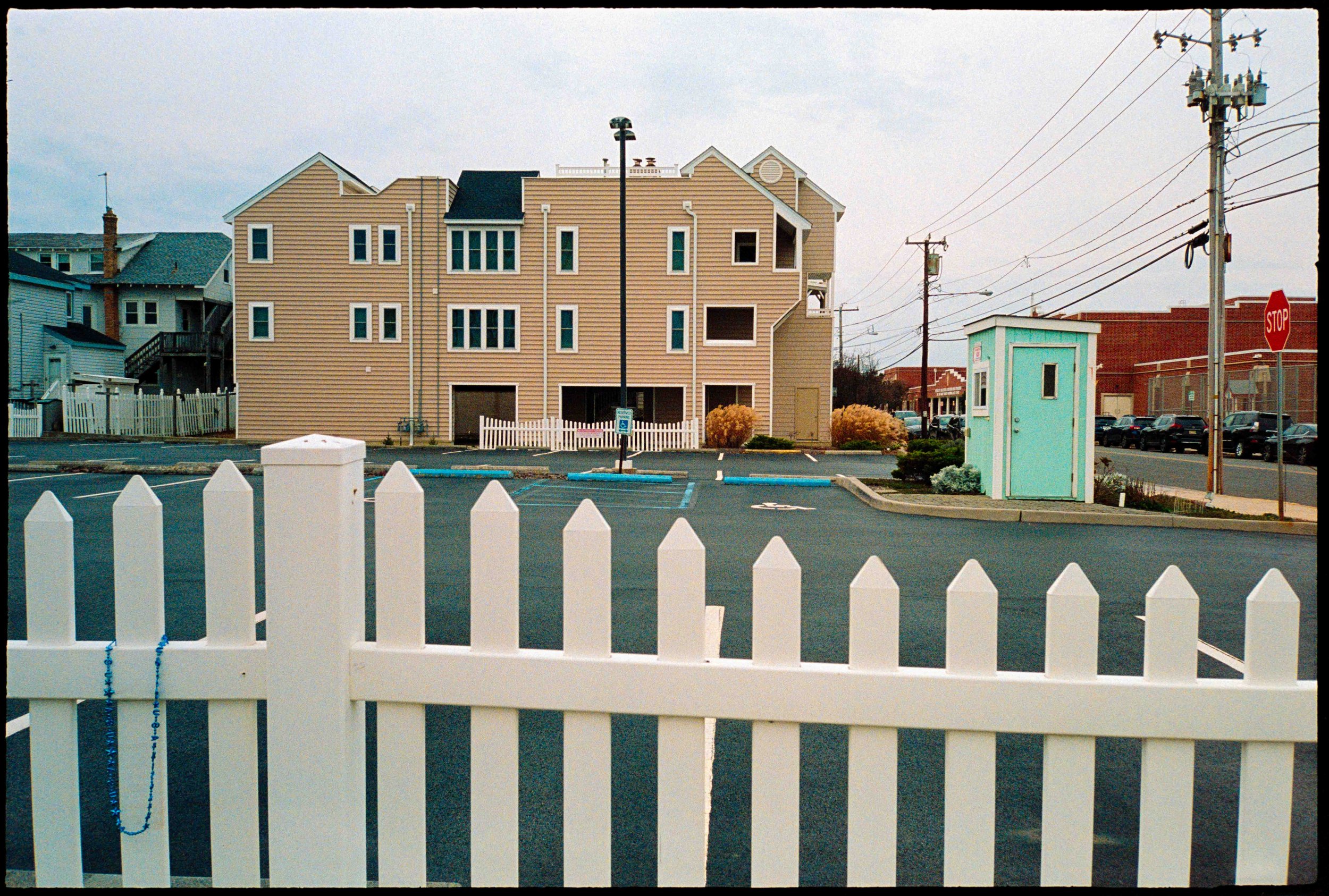 NJ / mju2 / portra800 / 11.25