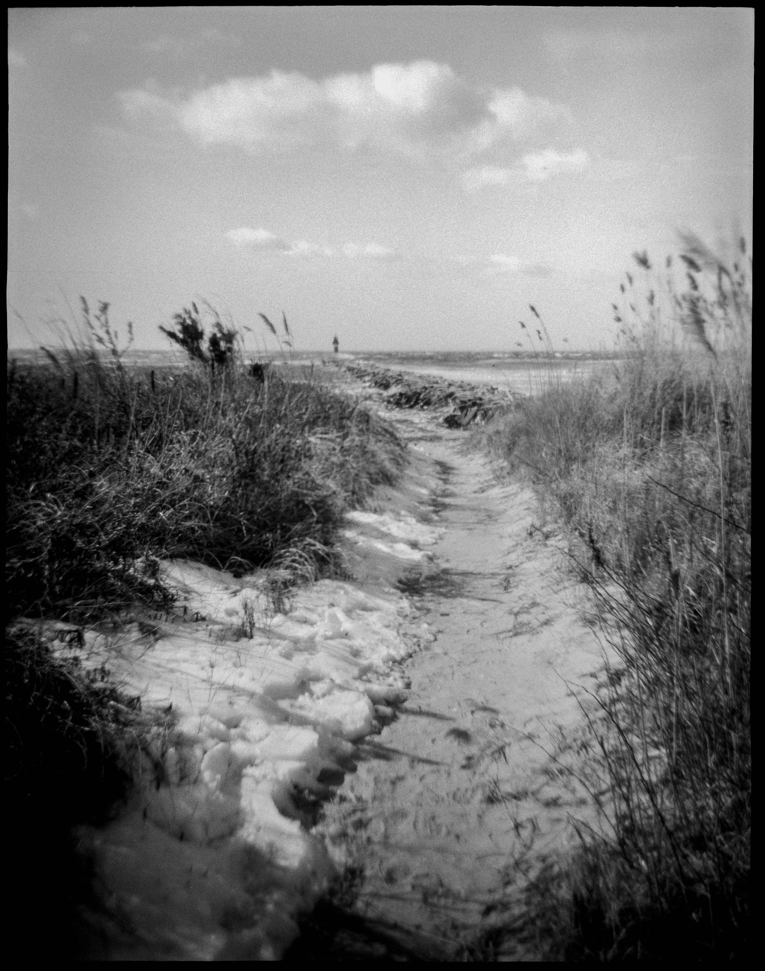 NJ / Debonaire / kentmere200 / 2.26