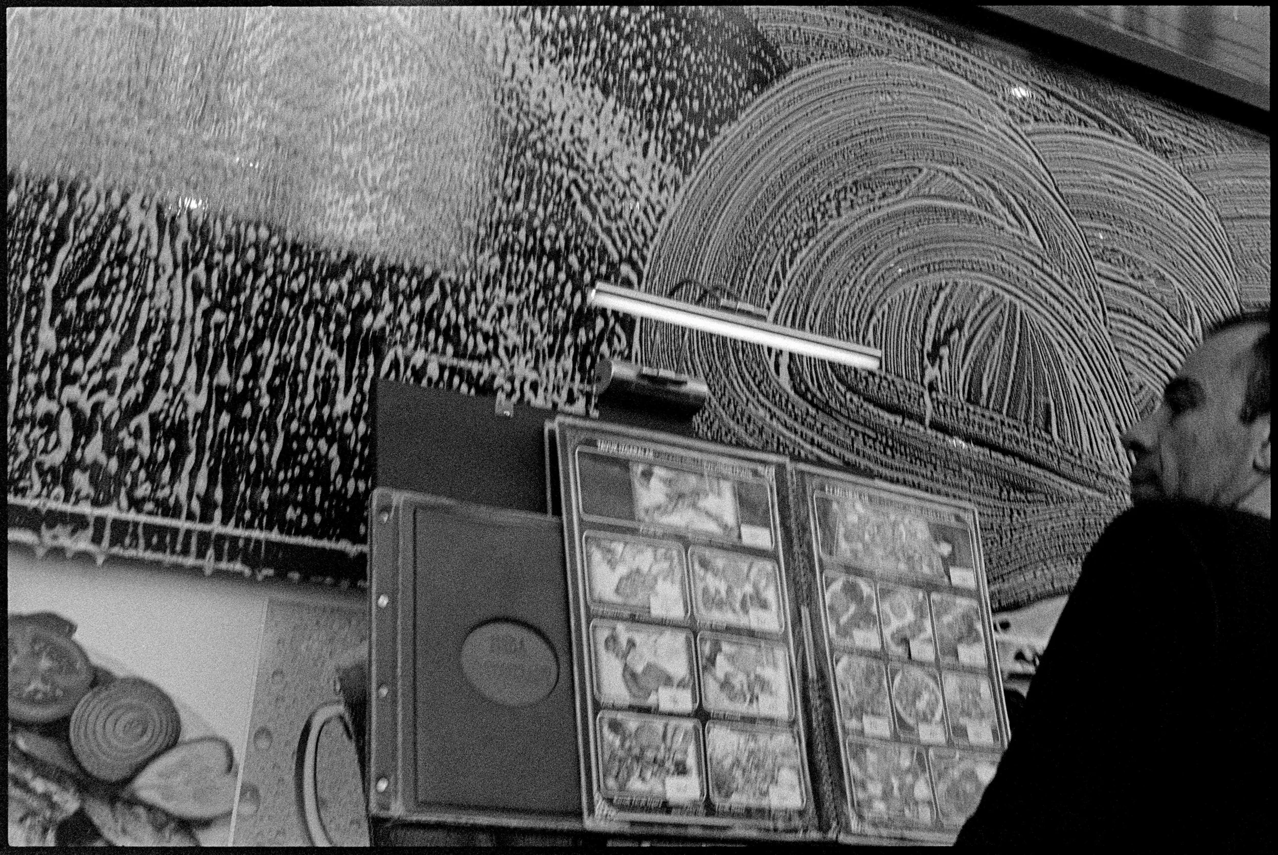 TR / contax g1 / trix400 / 3.26