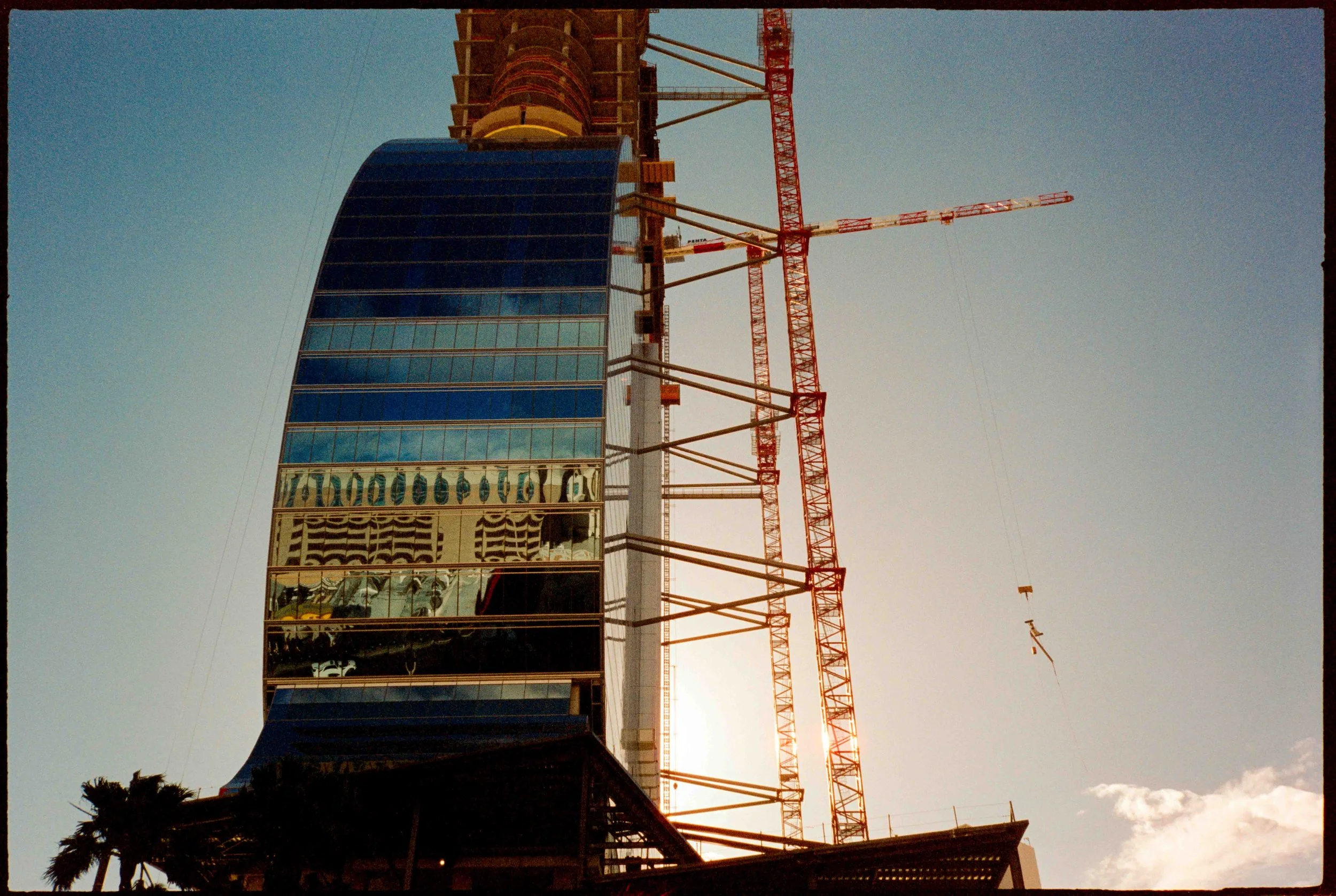 NV / mju2 / cinestill400d / 4.26
