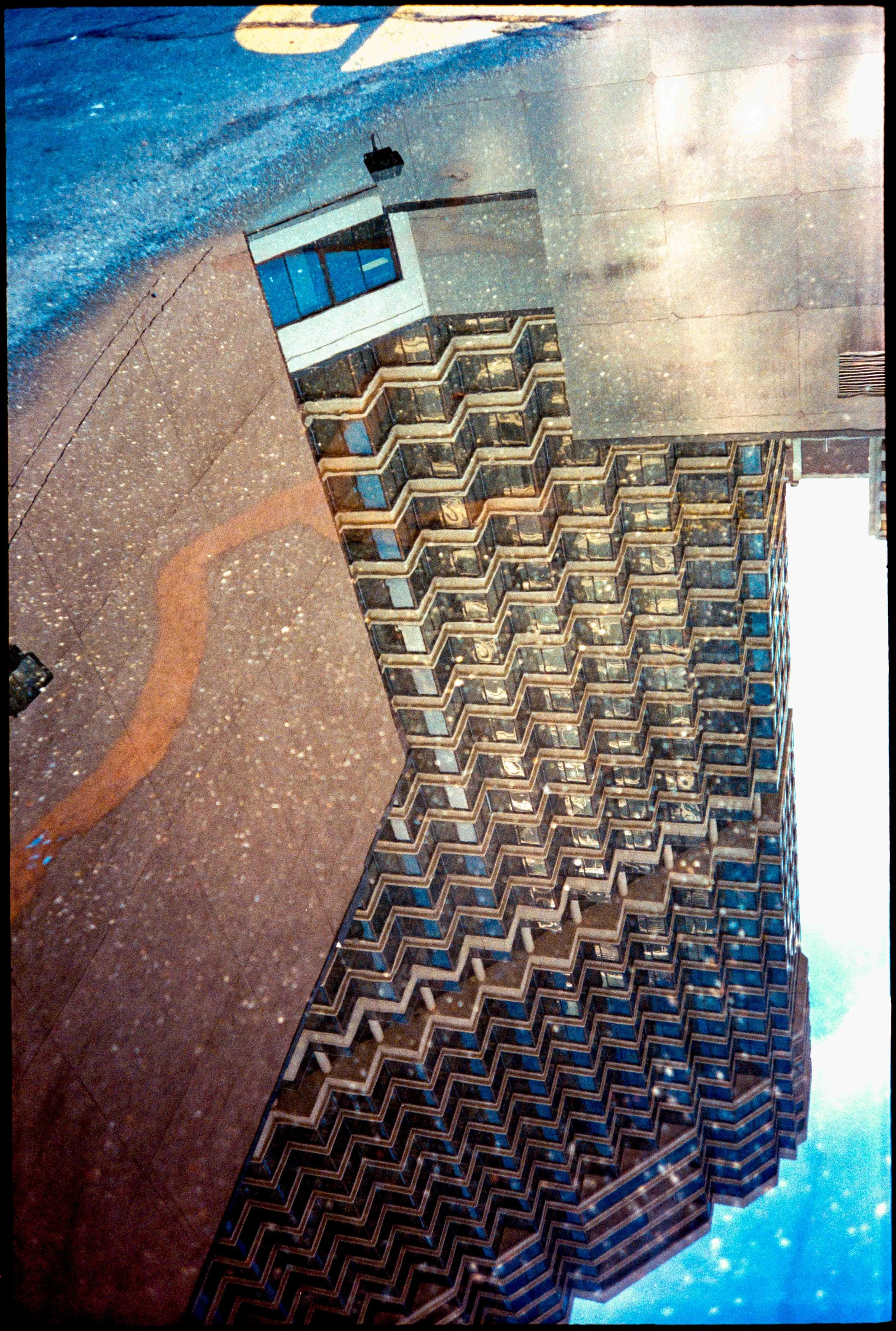 PA / lt-1 / cinestill400d / 9.26