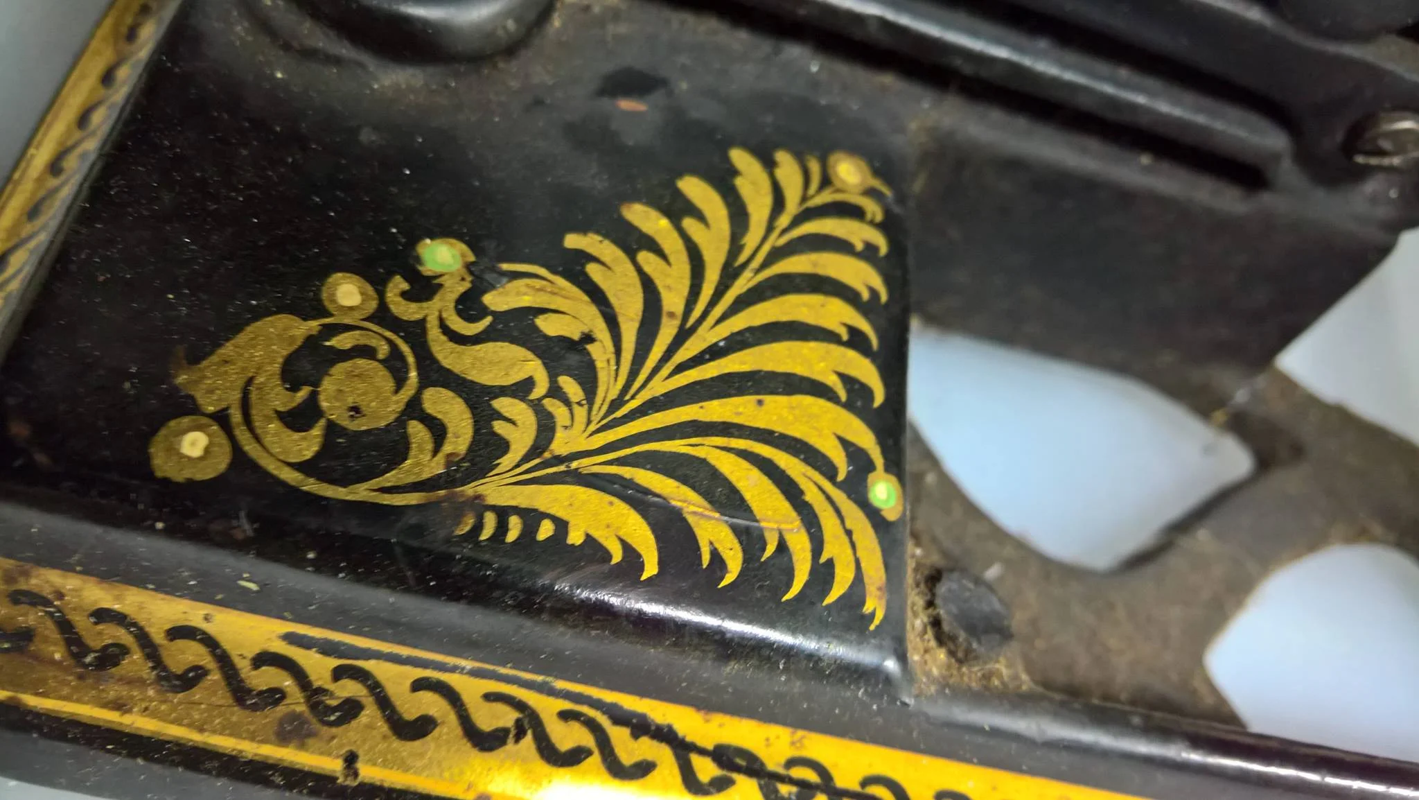 Sewing Machine Find 5.jpg
