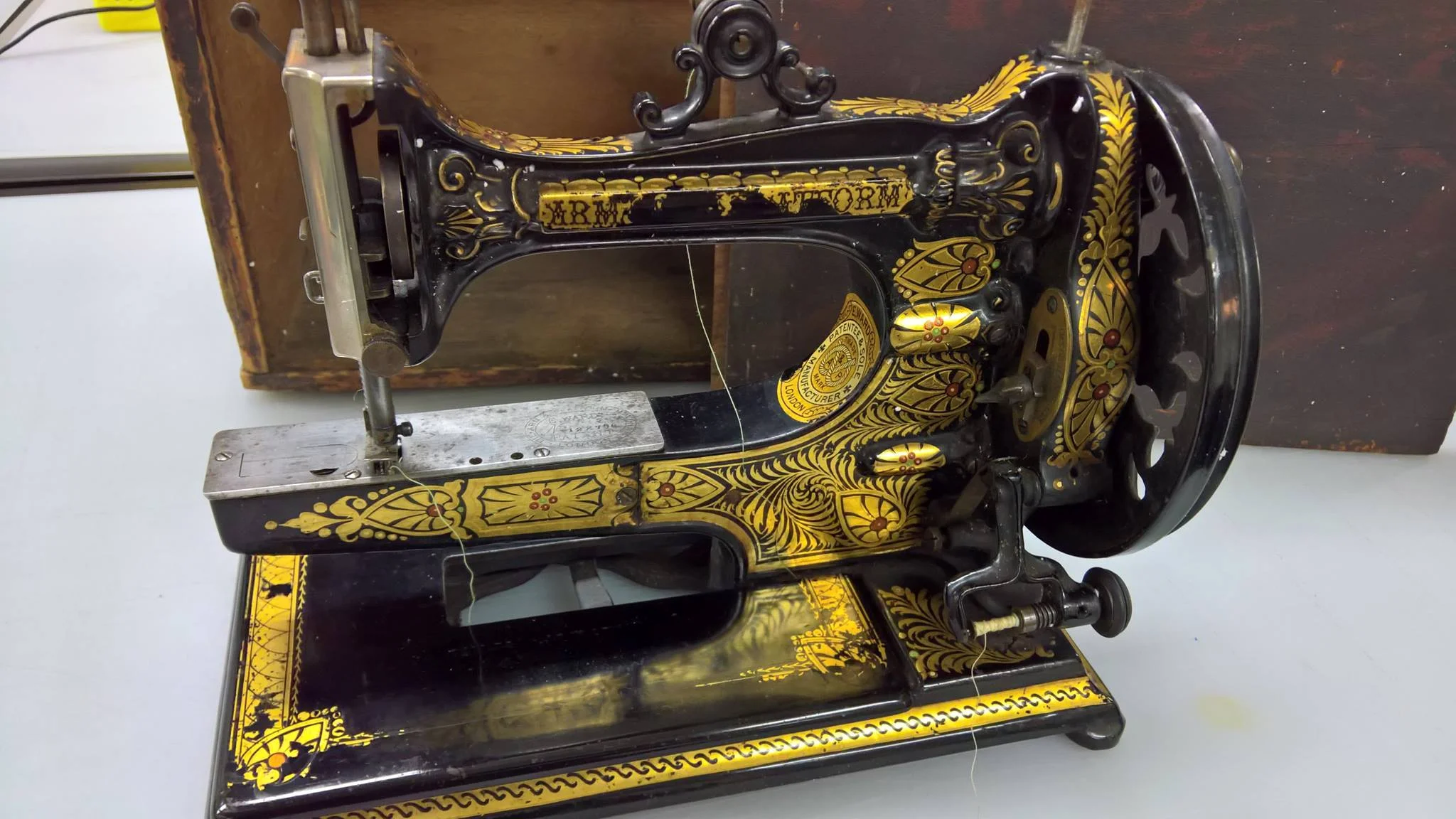 Sewing Machine Find 8.jpg