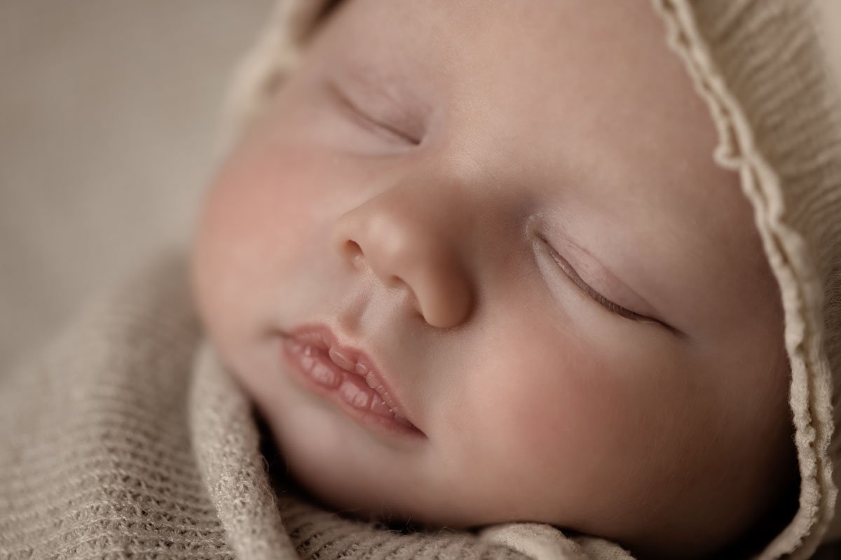 newborn photo session 007.jpg