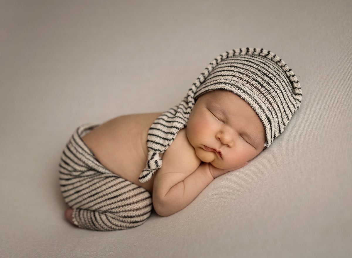 newborn photo session 046.jpg