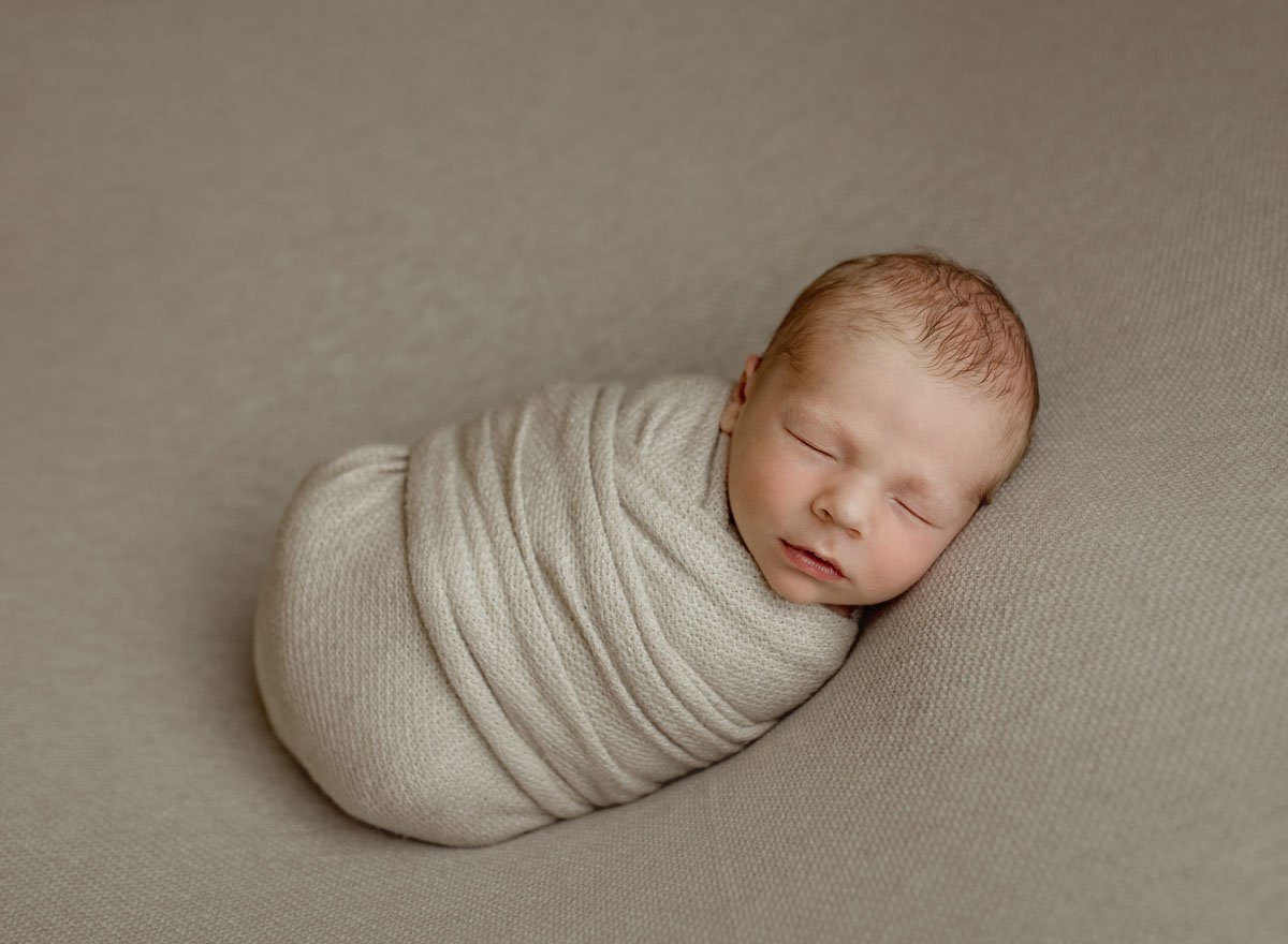 newborn photo session 069.jpg