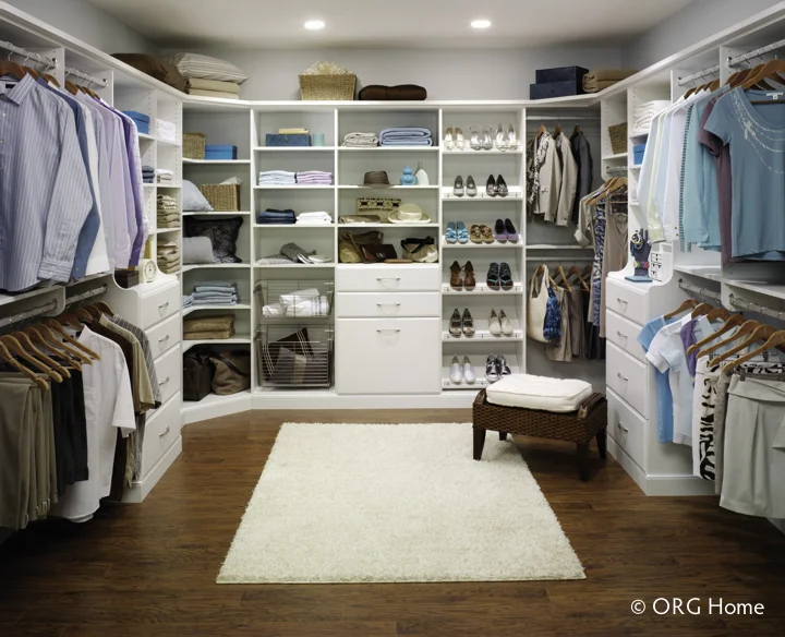 walk in closet