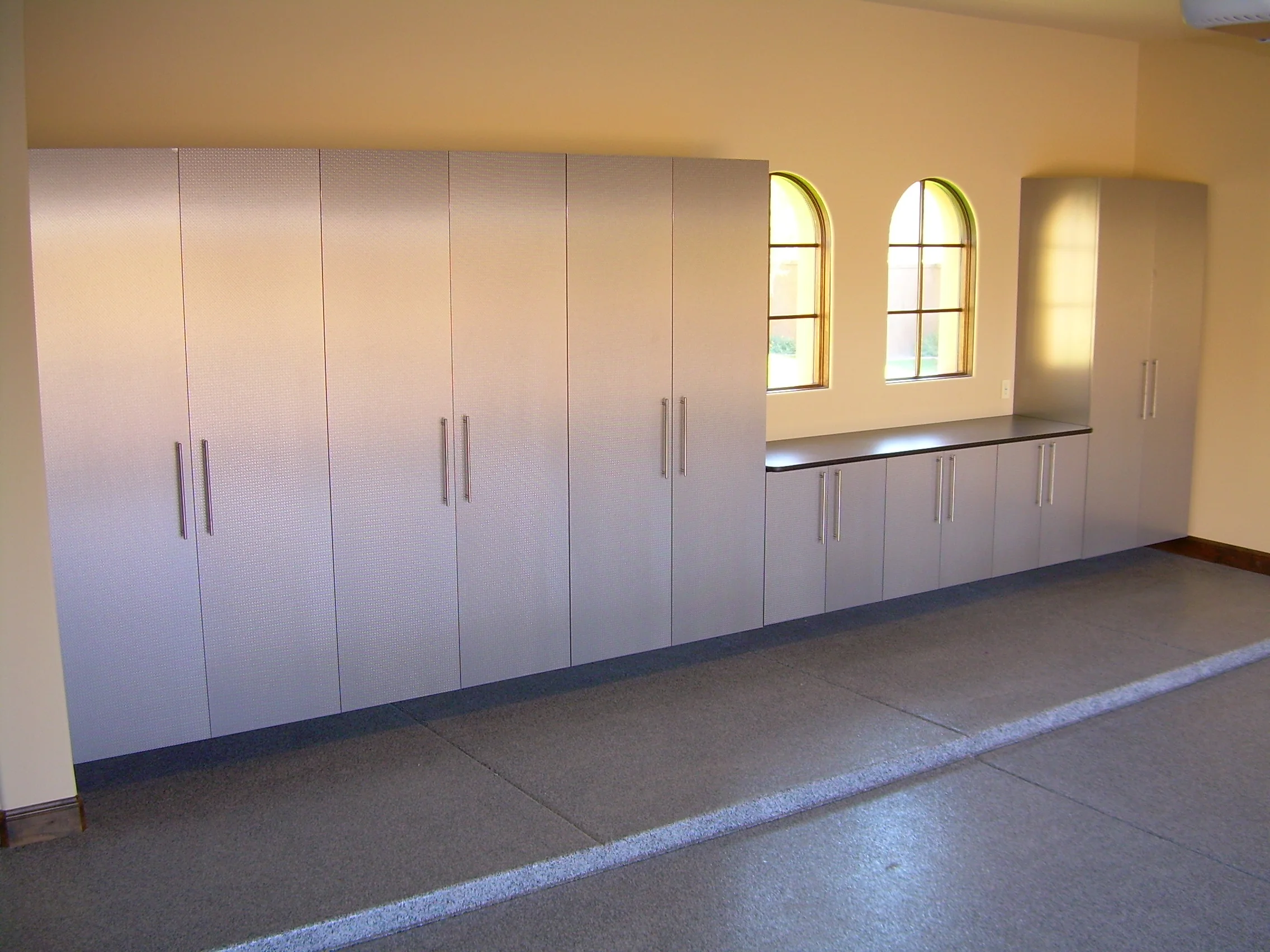 garage cabinets