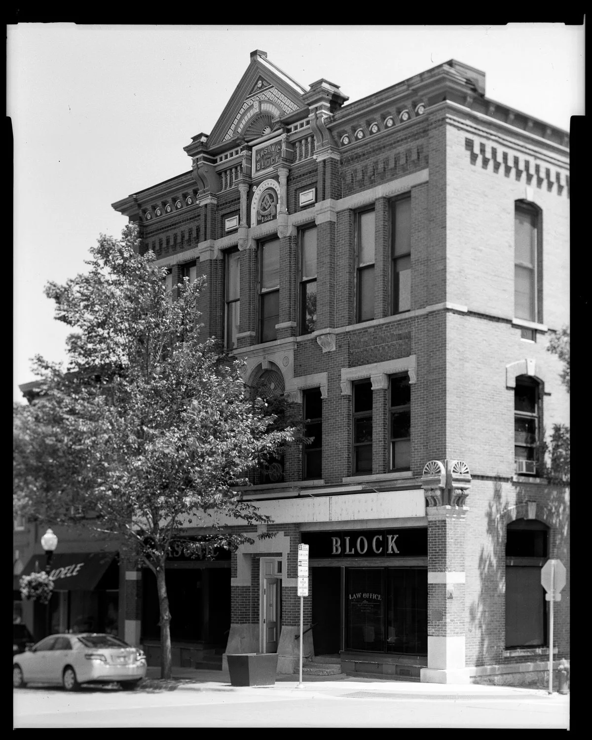 RHS012.05 - Masonic Block