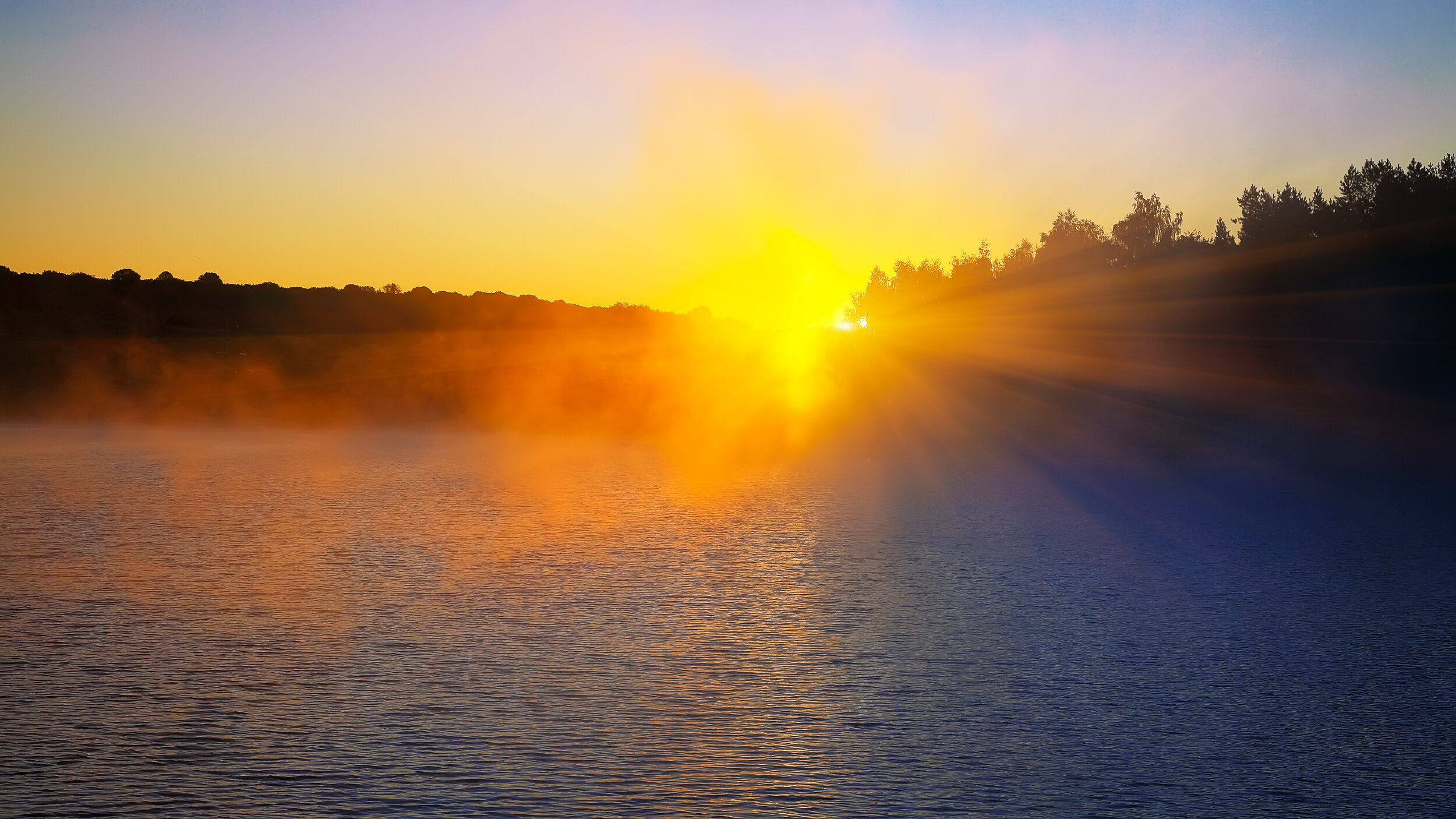 sunrise-on-the-lake-FDAW6PG.jpg