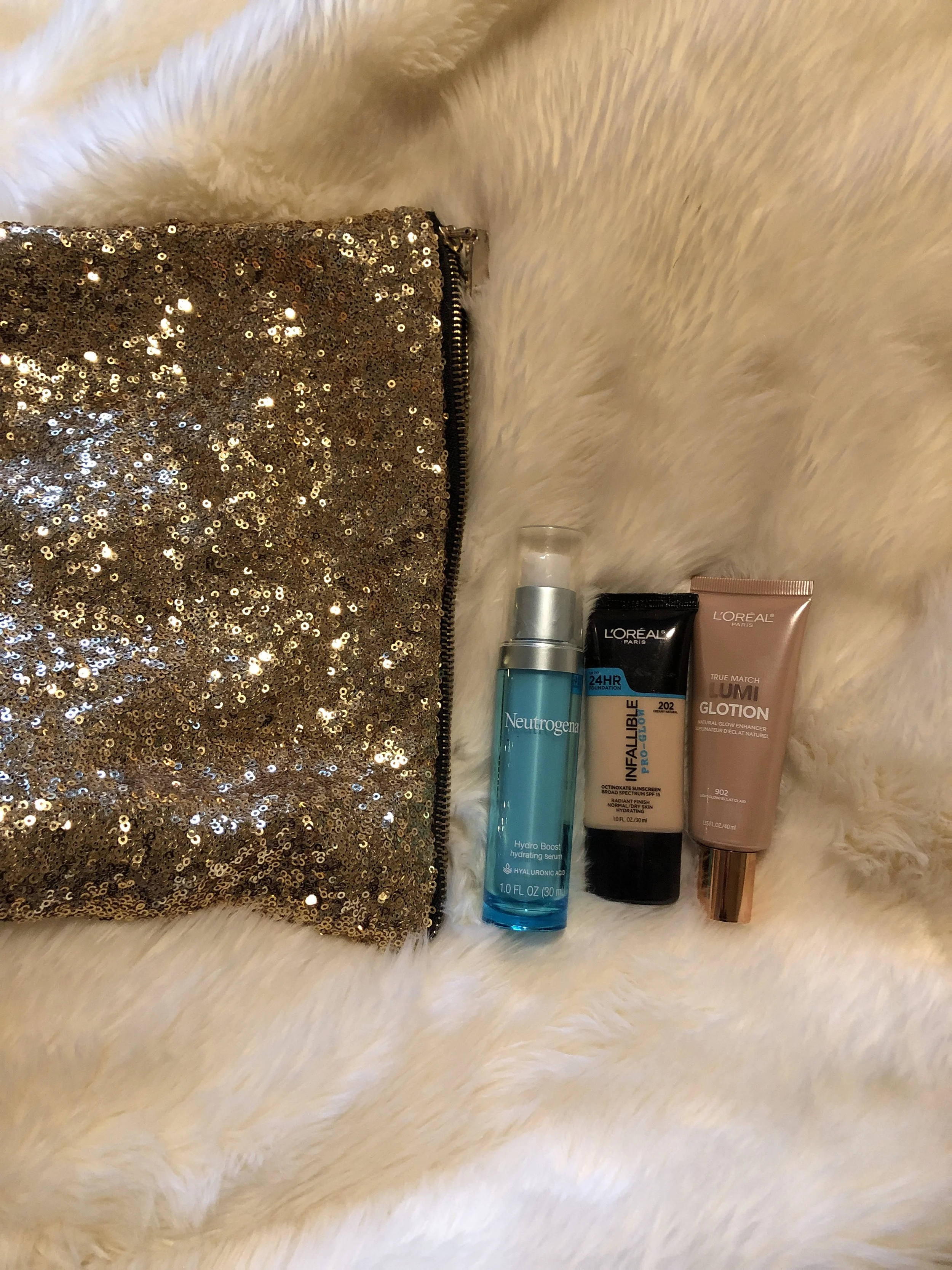 Face Base: I have been using this *Neutrogena lotion as a primer/1st step to my makeup. *Loreal Glotion *Loreal Pro-Glow