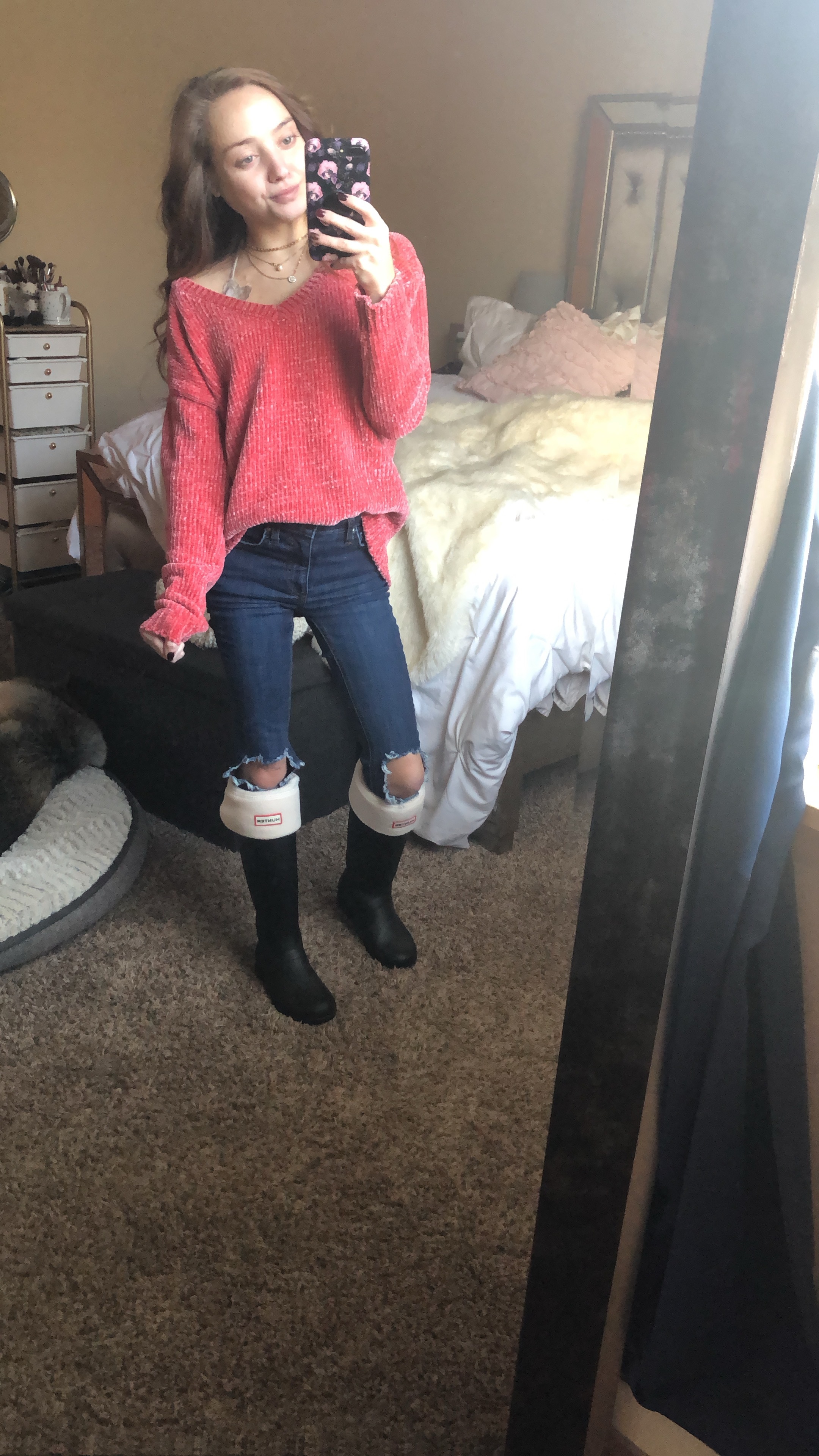 sweater (sold out- similar here ) // bralette // hunter rainboots // rainboot socks // duckboots (sale- use code BIG) // jeans - SALE HERE CODE:BIG)