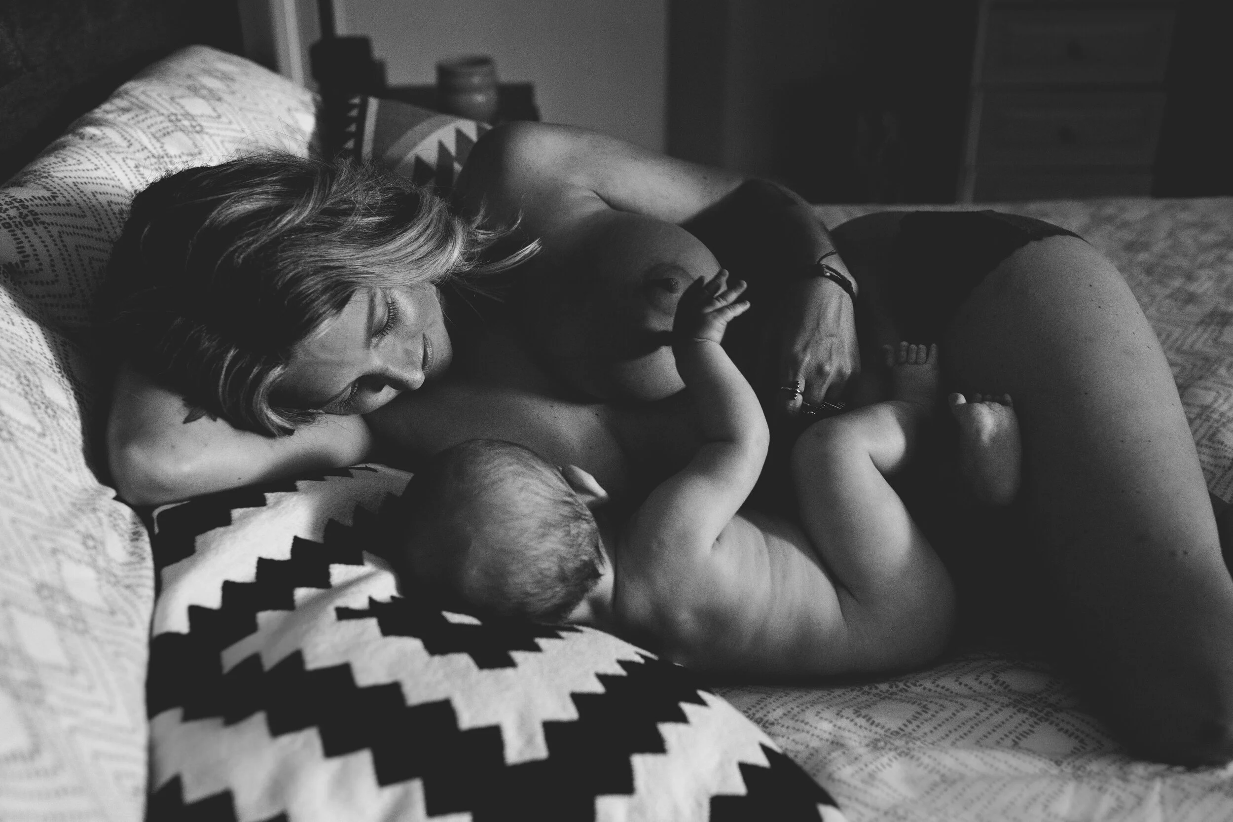 Breastfeeding Session Brampton | Hamilton Baby Photographer