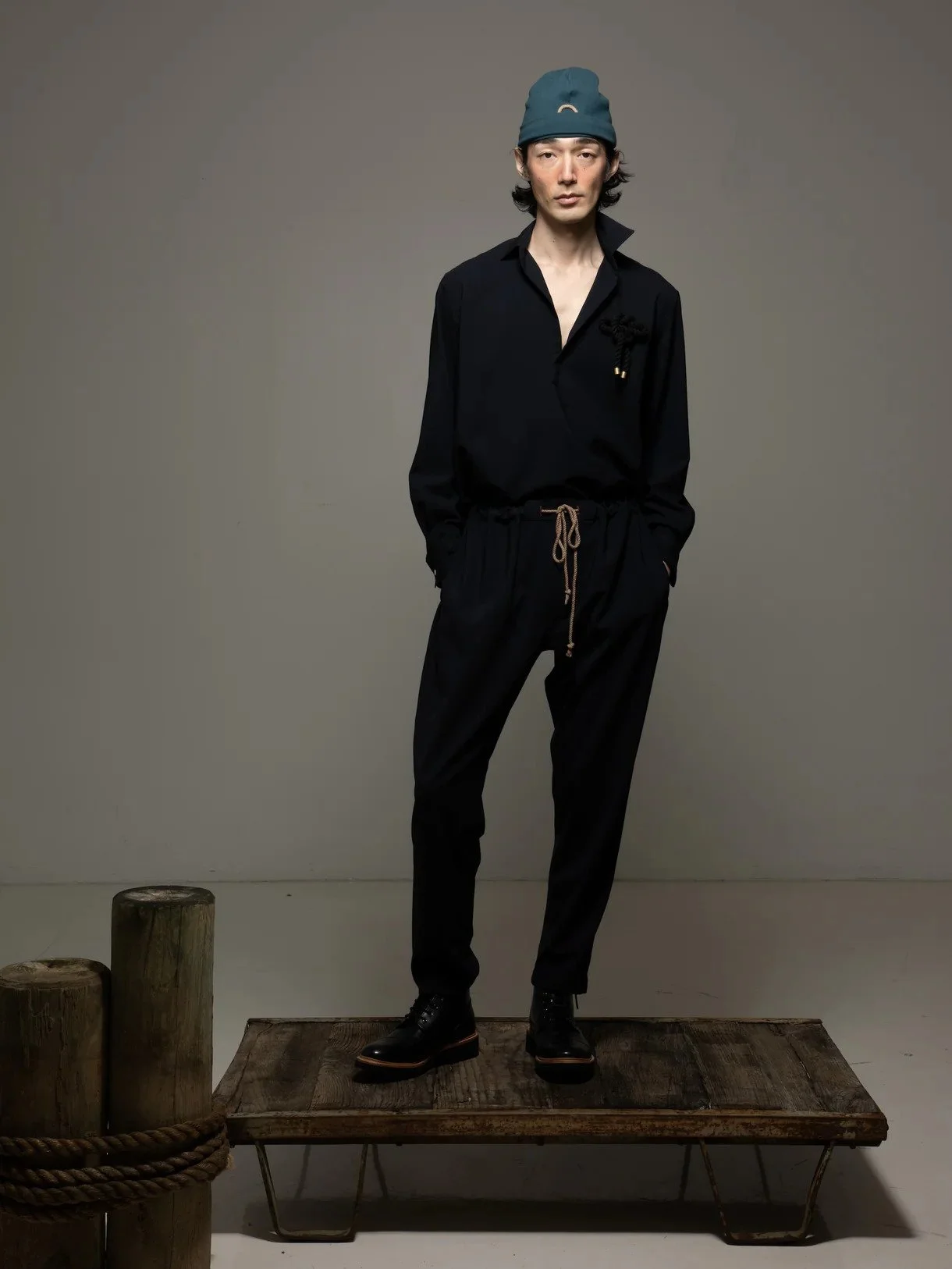 popover with collar: marine wool poplin | the salting