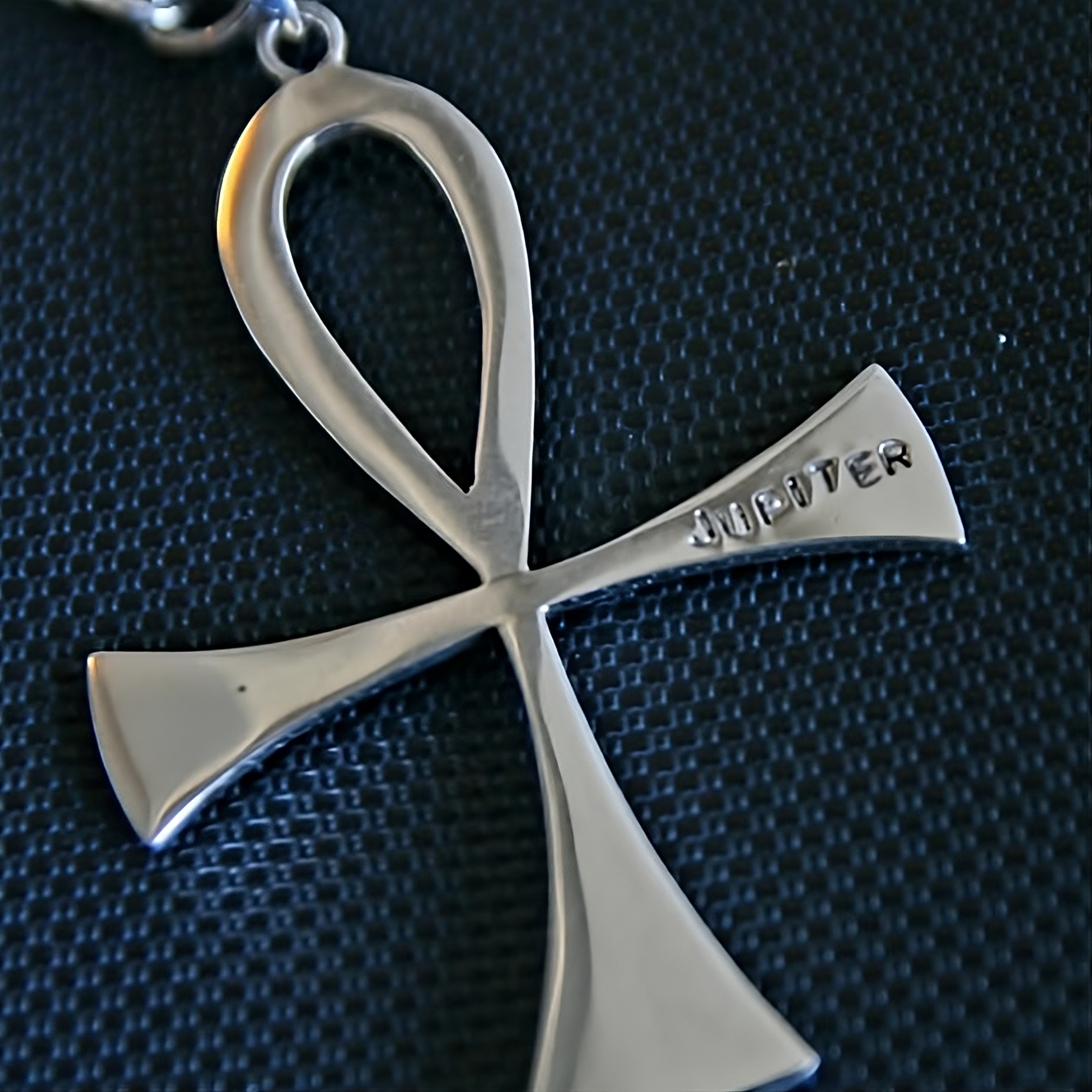 Salvage Glyphs Naked | JUPITER