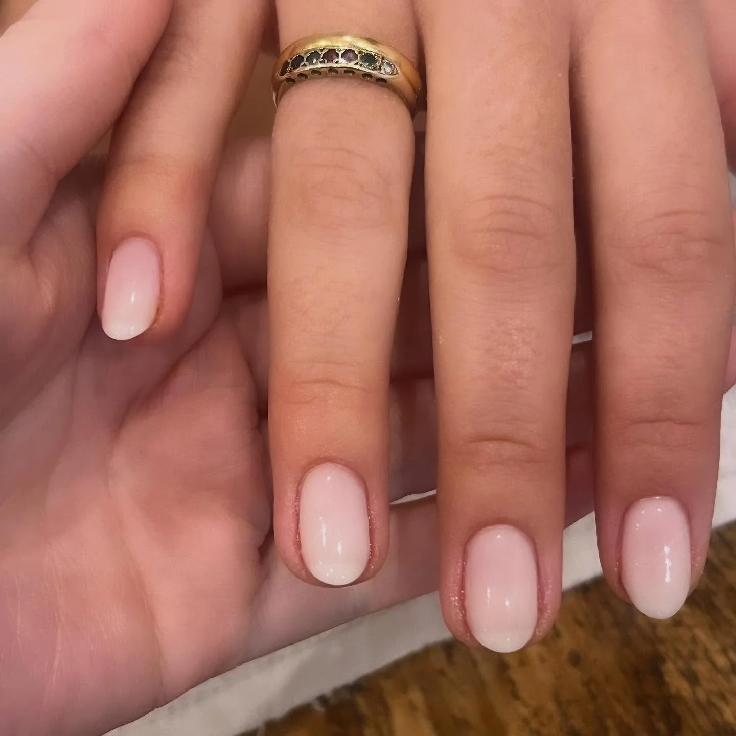 Vanilla Glass ☁️🌸🪞🍦

Our new nude selection is BEAUTIFUL. Partially sheer, non rubbery finish, glass like shine. Book in to try @westmorelandcosmetics for yourself 🫧