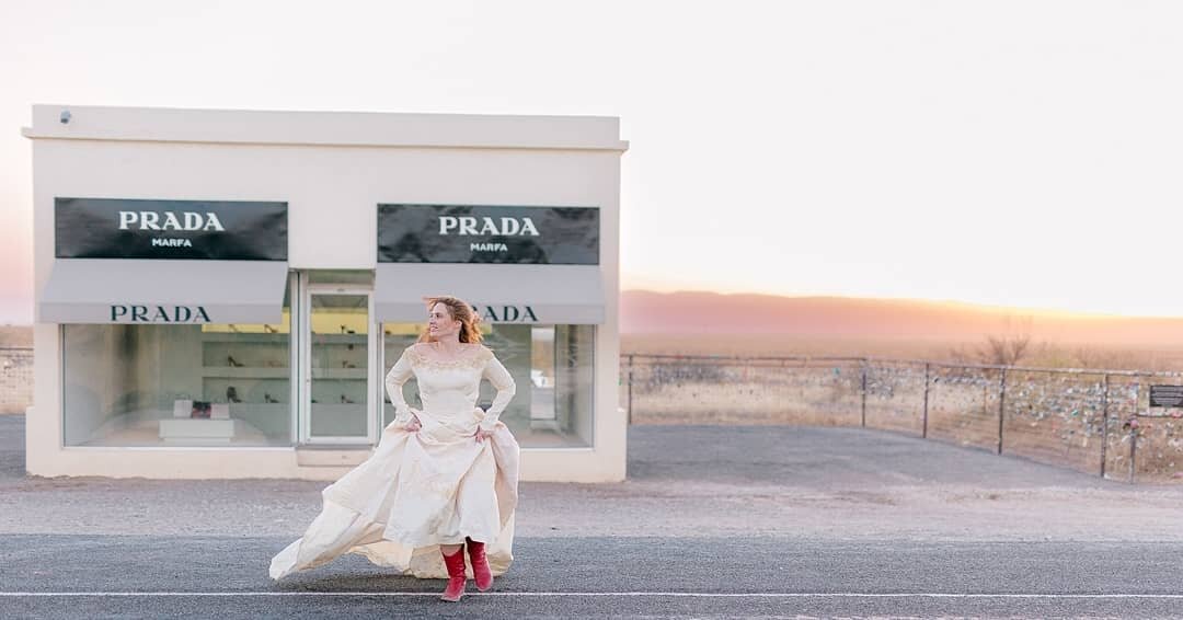 boots + sunset + desert = a really good photo&nbsp;🏜️