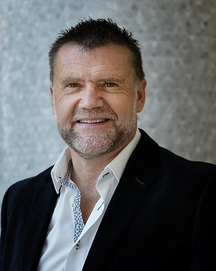 Testimonials    One of the key reason for the great success is Grigor’s excellent ability to connect with staff at all levels. He made a special effort to bring the whole company on board with the programme and took personal responsibility to work with those individuals and teams that were struggling with the idea. I would strongly recommend Grigor to any company looking to improve.    Managing Director – Christchurch     Grigor is one of those employees who are very hard to find in the tight NZ labour market. He is professional, courteous, efficient, goal focused, friendly, has a sense of humour and is very customer focused –    Director People Capability – Wellington     He has represented himself and his country in a highly commendable manner and it has been an honour to have worked with him. He is both a soldier of the highest caliber and a fine person. Always thoroughly professional and proactive, he was a superb role model for all those with whom he came in contact. On behalf of the NZ Army, I congratulate you for maintaining your professionalism, loyalty and courage as a soldier. Your seniors, peers and subordinates will miss your professional attitude and approach –    Major General Jerry Mateparae, Chief of Army