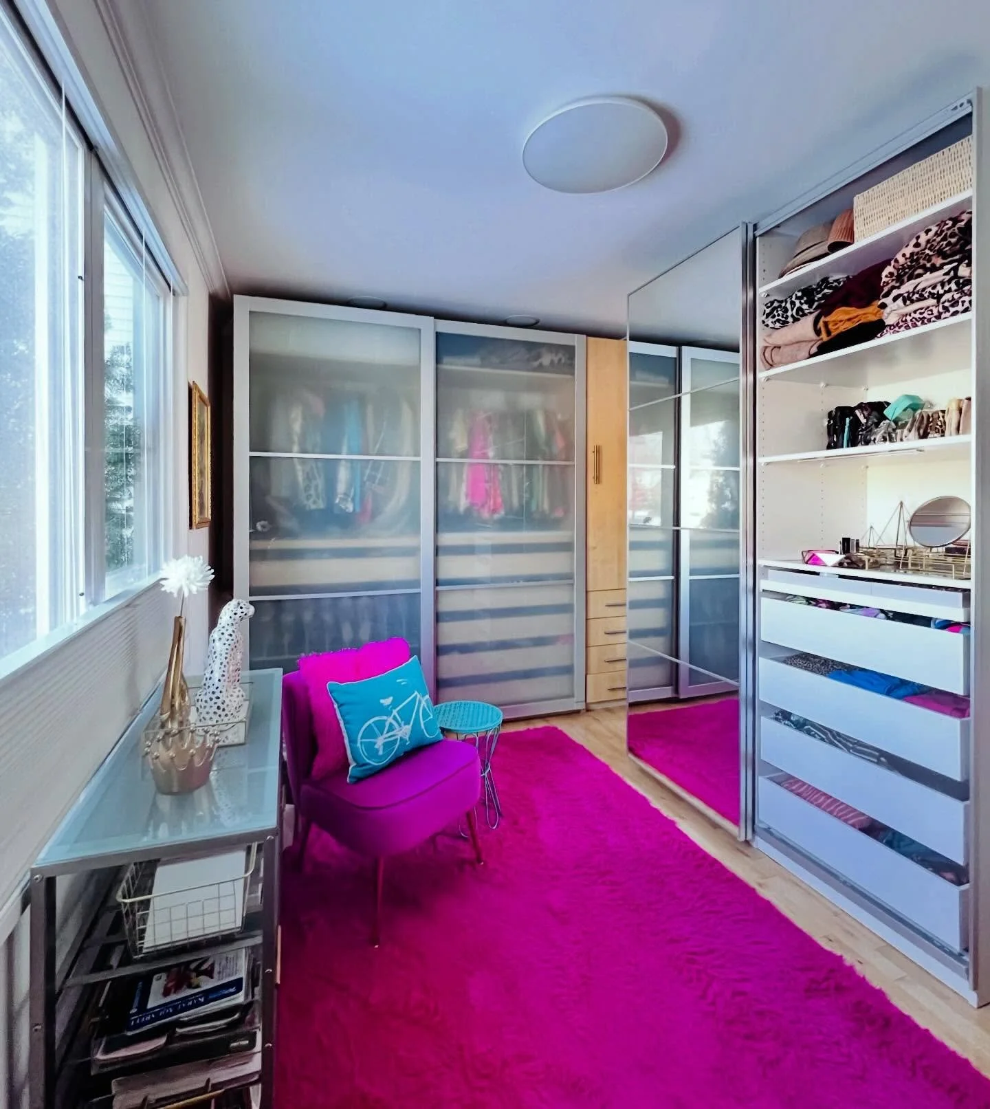 Declutter Challenge January 27 - Clean out drawers &amp; donate clothes.

So far I have 2 bags of clothes to donate &amp; expect to have at least one more! 

We are almost at the end of the Declutter Challenge! Hang in there. We got this! 🙌🏻 
.
.
.