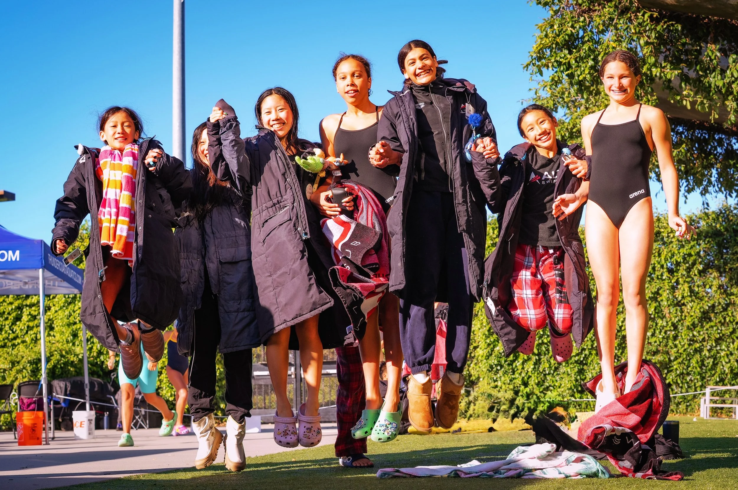 Swim meets are really just hanging out with your favorite people! 🏊&zwj;♂️🏊&zwj;♀️🌟😁 #LetsGoAlto #GreaterTogether