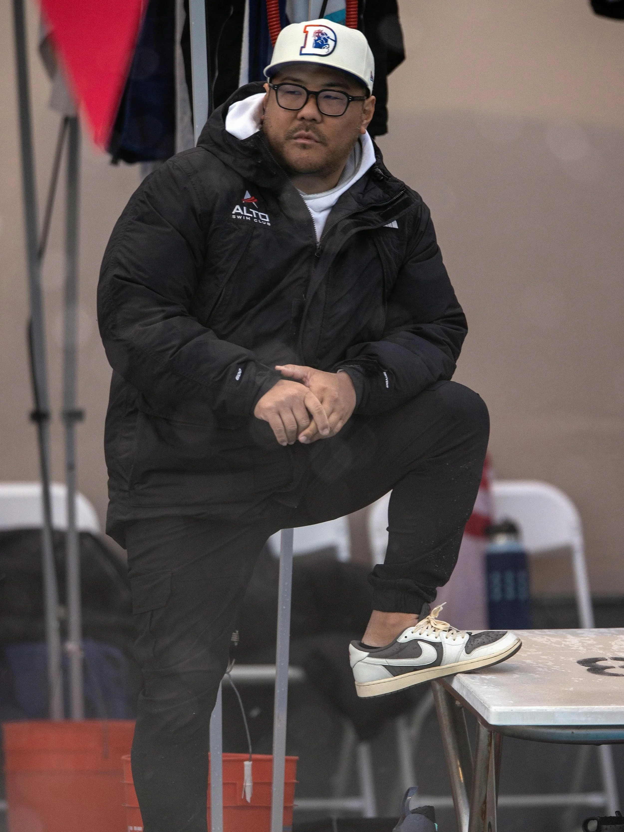 ✨Alto Meet The Coaches✨

Meet Coach Dustin, Lead Coach of Senior 2!

Dustin Fukuda is in his fifth year coaching with Alto as the Lead Coach of Senior 2 and assisting in all aspects of the team development. Dustin joined the Alto coaching staff with 