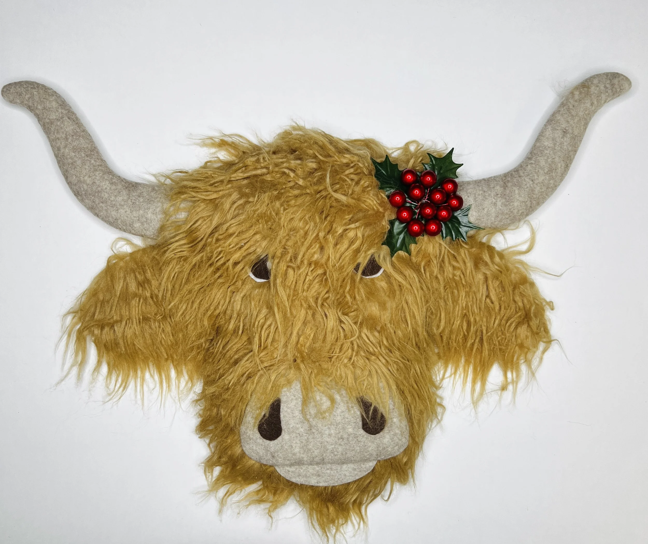 Highland Cow - Tan with Holly Berries