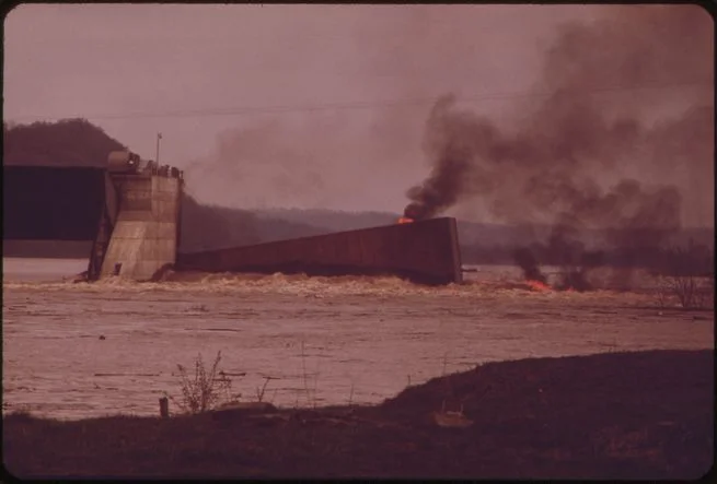 Burning Barge On The Ohio River, May 1972. William Strode, EPA, National Archives .