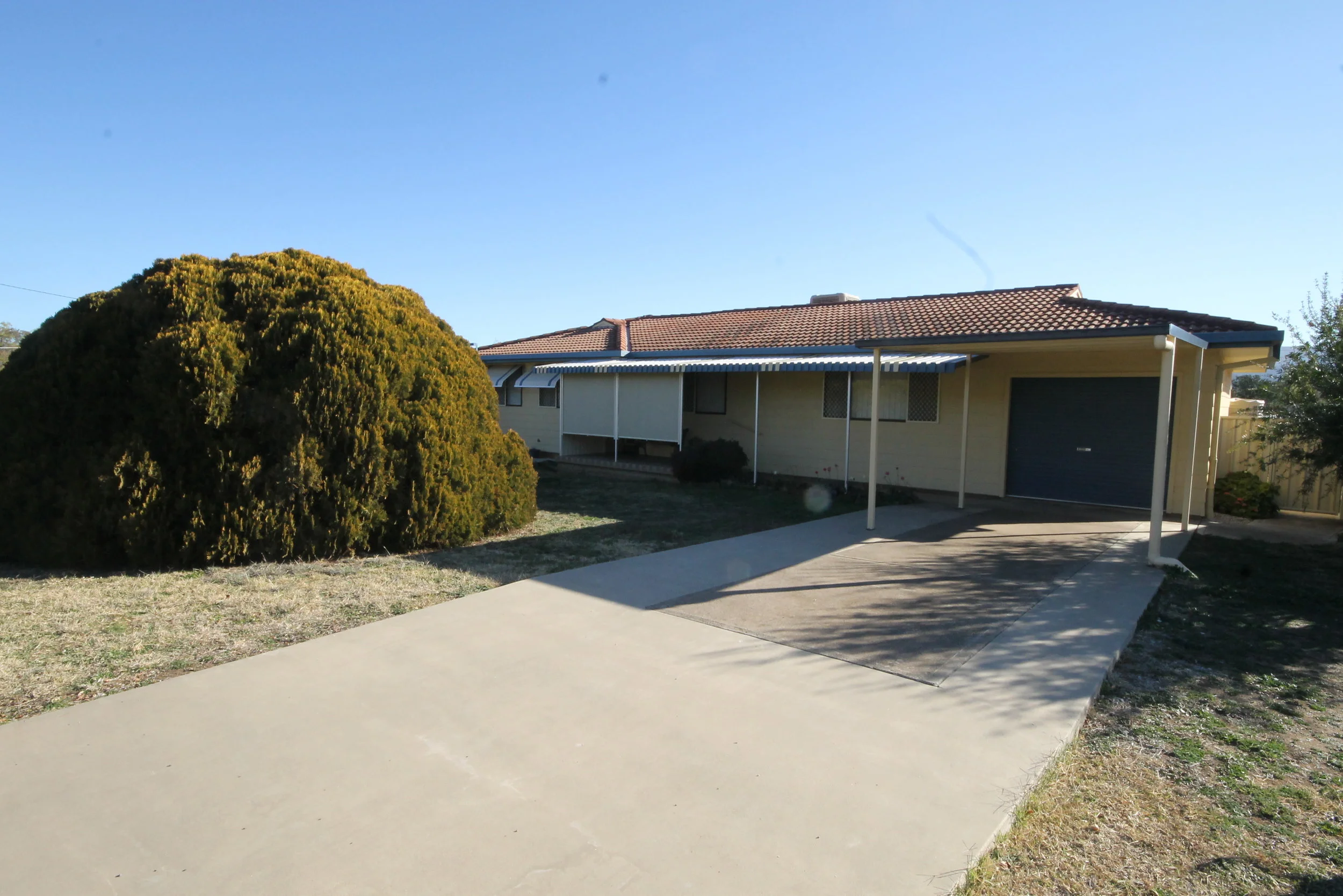64 ROWAN STREET, MANILLA NSW 2346