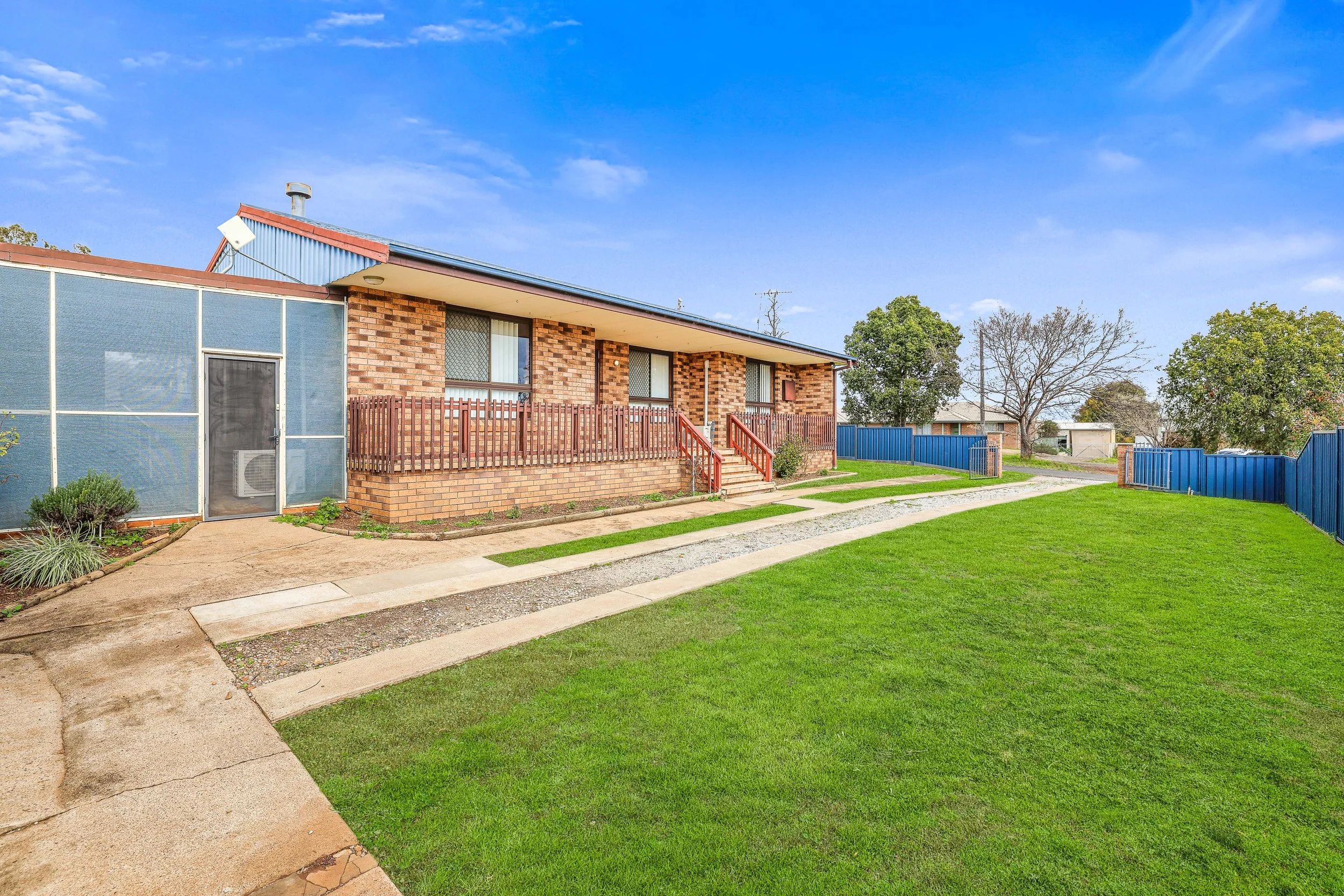37 Manilla St Manilla_03a.jpg