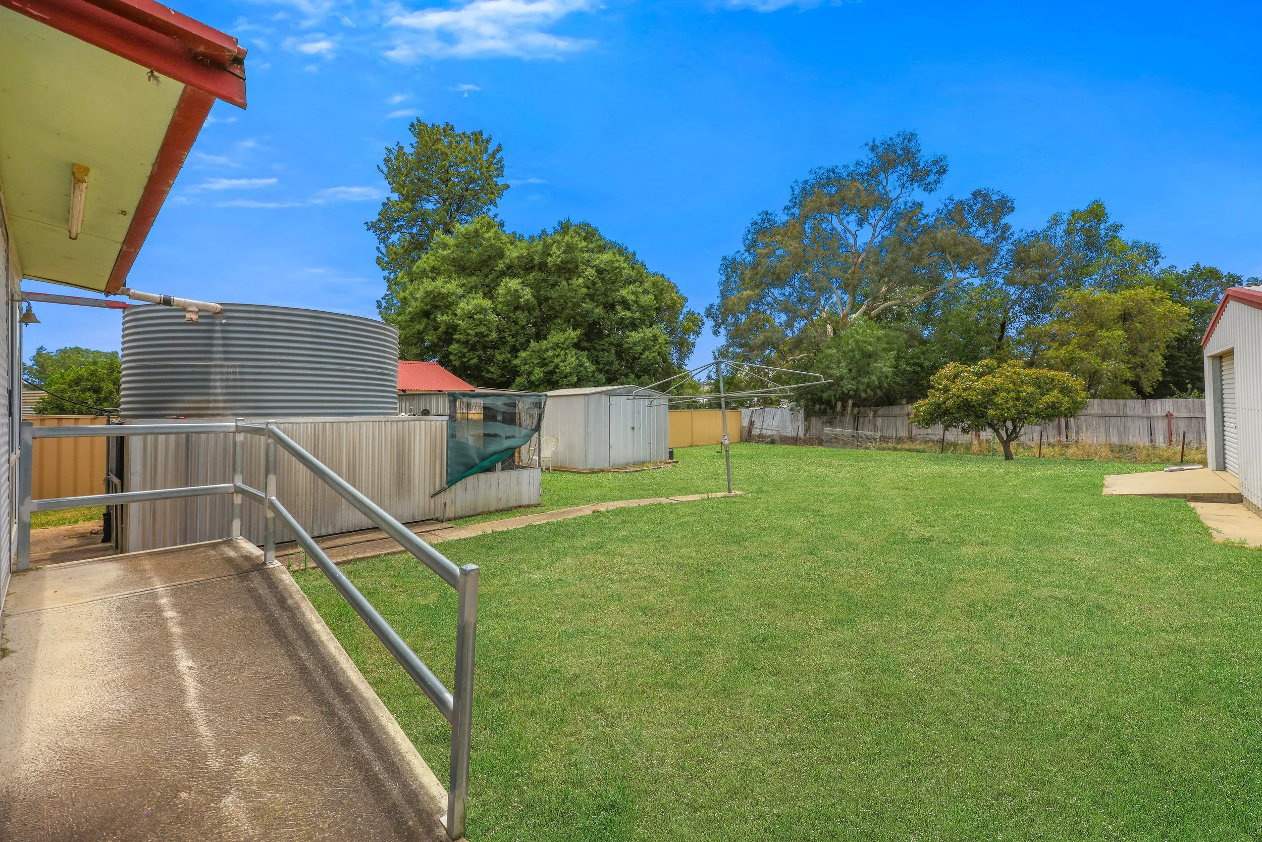 4 DOUGLAS DETAILS — Purtle Plevey