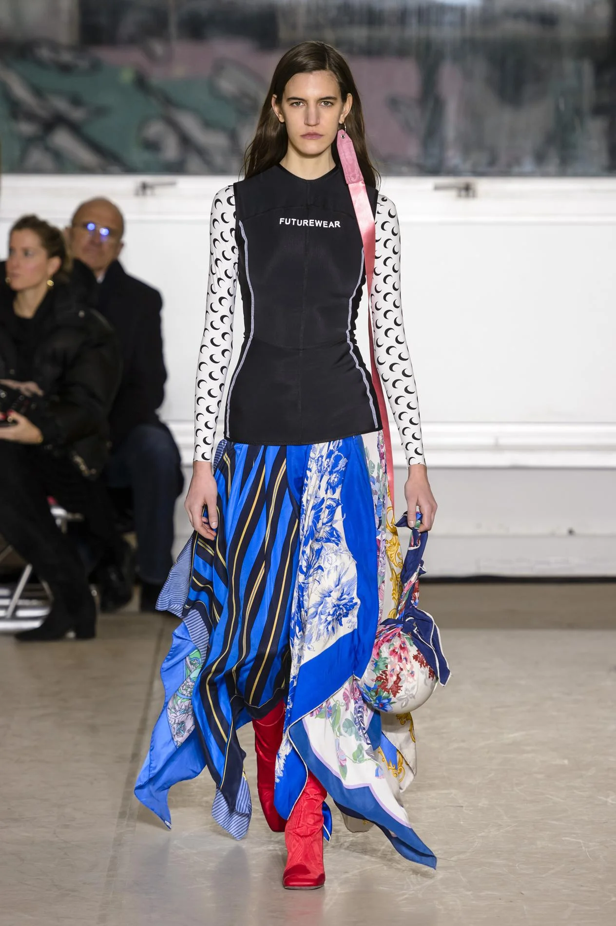 defile-marine-serre-automne-hiver-2018-2019-paris-look-31.jpg