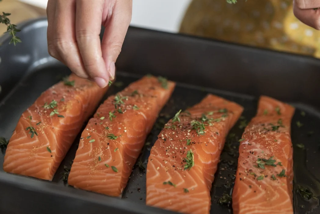 Grilled salmon with avocado and watercress salsa