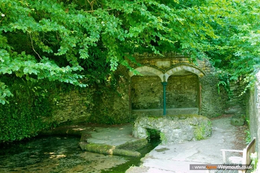 upwey wishing well.jpg