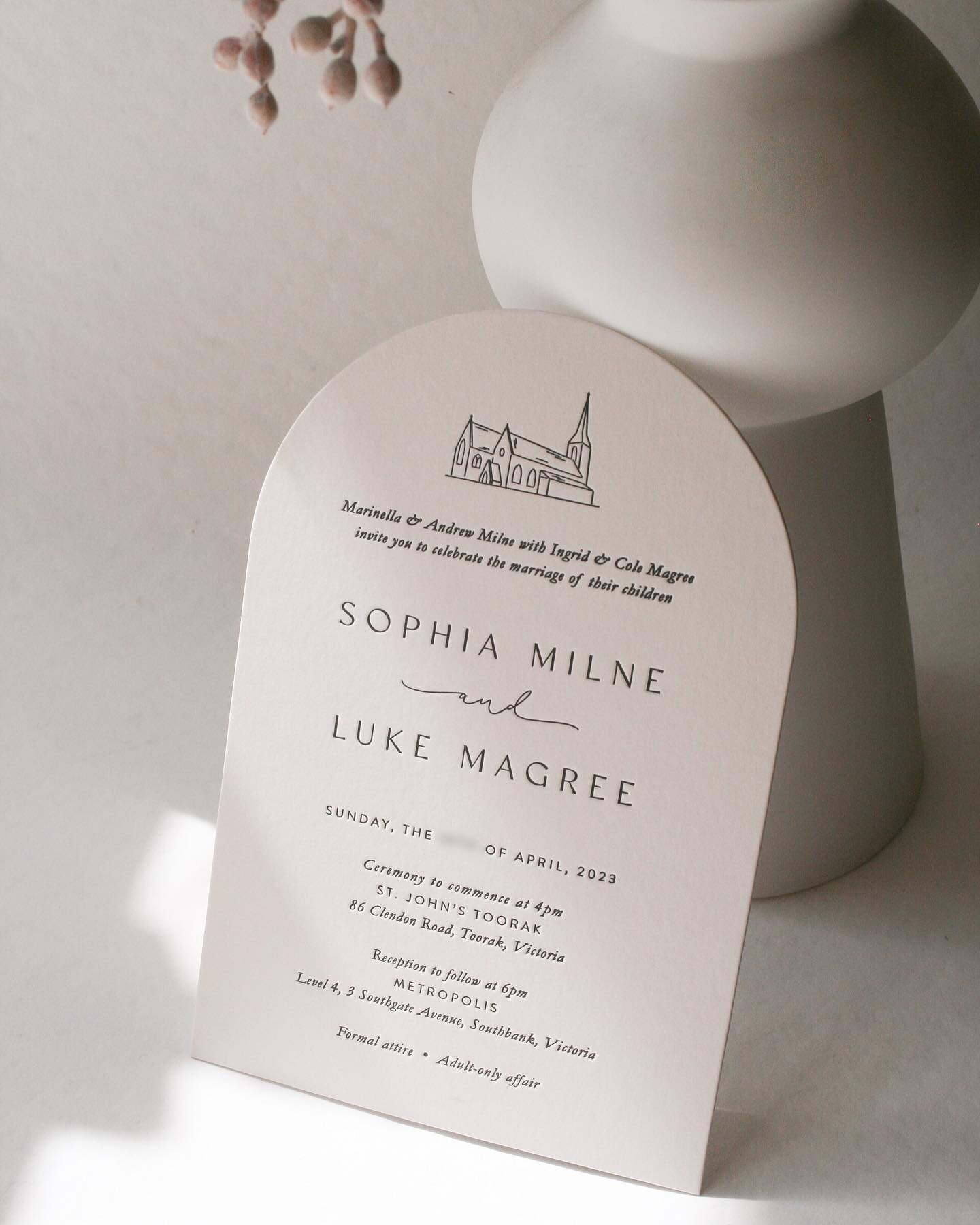 Almond, Classic White, Black and Vellum is my no-brainer colour combo for a clean &amp; classic wedding 🤍 
Swipe for a peek of this beautiful letterpress suite for Sophia &amp; Luke.