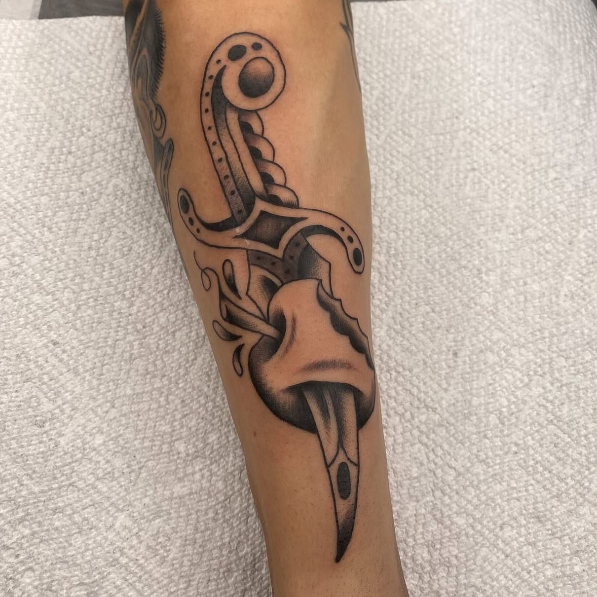 Par @hydrospherique! Prends rendez-vous d&egrave;s maintenant!
@hydrospherique ⁠⁠⁠⁠⁠⁠
@hydrospherique ⁠⁠⁠⁠⁠⁠
@hydrospherique ⁠⁠⁠⁠⁠⁠
.⁠⁠⁠⁠⁠⁠
.⁠⁠⁠⁠⁠⁠
.⁠⁠⁠⁠⁠⁠
#tattoo #tattooart #tattooartist #mtltattooartist #tattoomontreal #mtltattoo #tattooartistmont