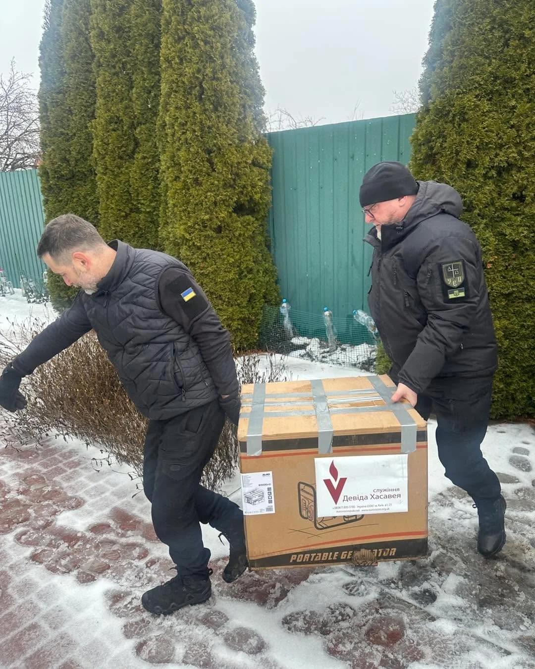 Our team and representatives in Ukraine have ministered on the frontline in the East Ukraine, serving as chaplains and bringing the hope of His powerful words, praying together with heroic defenders, and they also had a privilege to provide practical