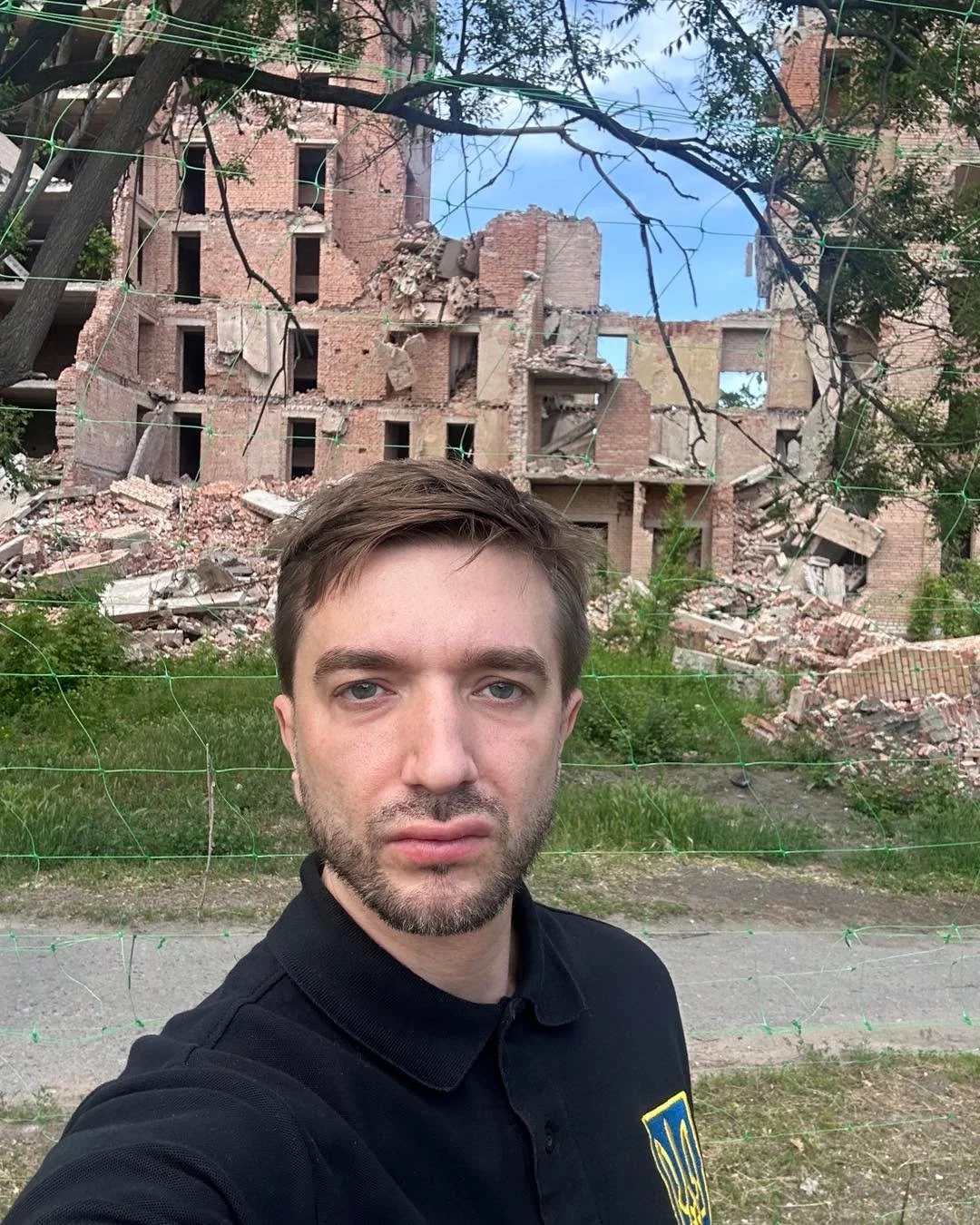 Standing with Ukraine &ndash; Bringing Hope to the Frontline

Our representative in Ukraine Vadim together with the team of chaplains and volunteers recently travelled to Eastern Ukraine to serve both soldiers and civilians affected by the ongoing wa