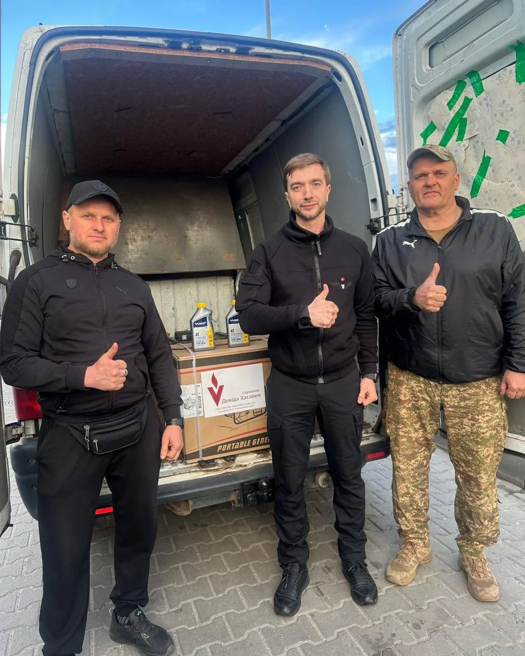 Standing with Ukraine &ndash; Bringing Hope to the Frontline

Our representative in Ukraine Vadim together with the team of chaplains and volunteers recently travelled to Eastern Ukraine to serve both soldiers and civilians affected by the ongoing wa