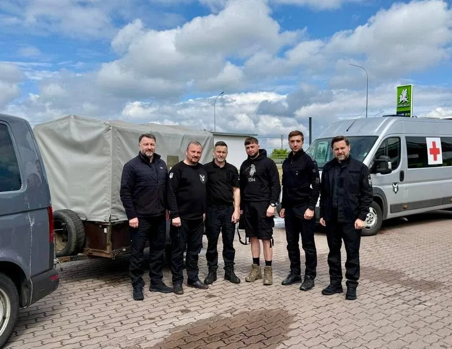 Standing with Ukraine &ndash; Bringing Hope to the Frontline

Our representative in Ukraine Vadim together with the team of chaplains and volunteers recently travelled to Eastern Ukraine to serve both soldiers and civilians affected by the ongoing wa