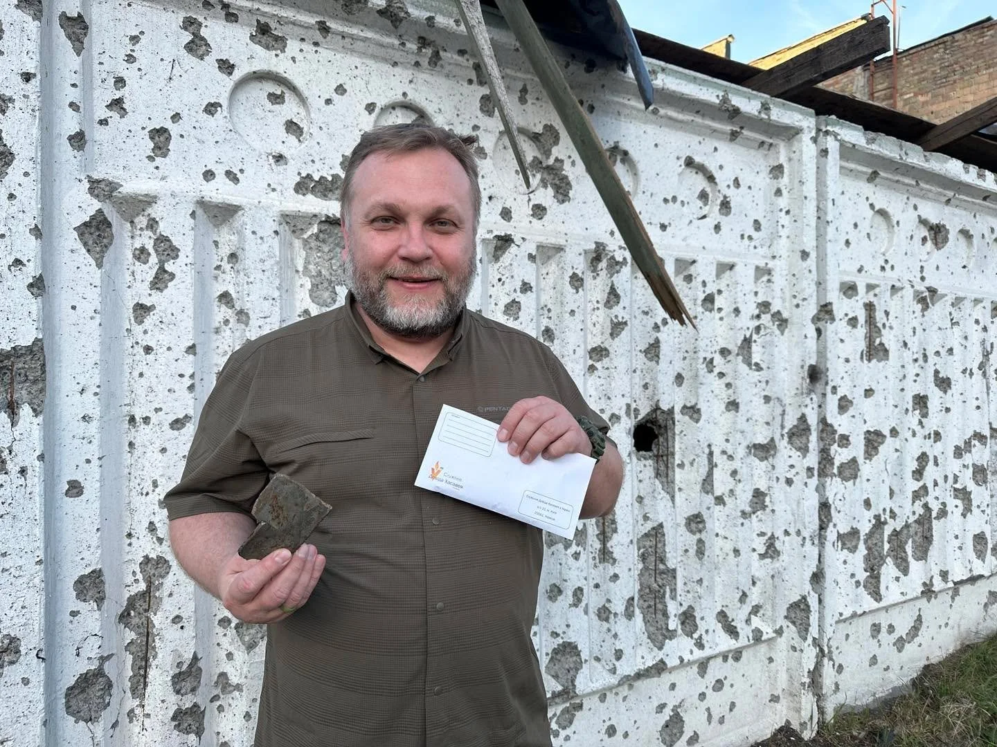 For many years, Andrii has stood alongside others through some of the darkest moments of their lives.

As a chaplain, he has prayed with Ukrainian servicemen facing the realities of war, encouraged those preparing to go to the front line and comforte