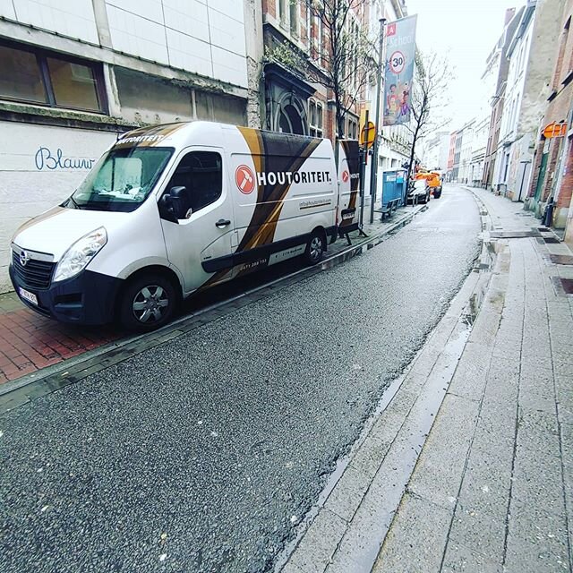 Our main partner in crime 🚐
@opelbelgium
🌍 www.houtoriteit.com
📨 Info@houtoriteit.com
📍Antwerp
#houtoriteit#opelmovano#biturbo#vrooooommmmmmm