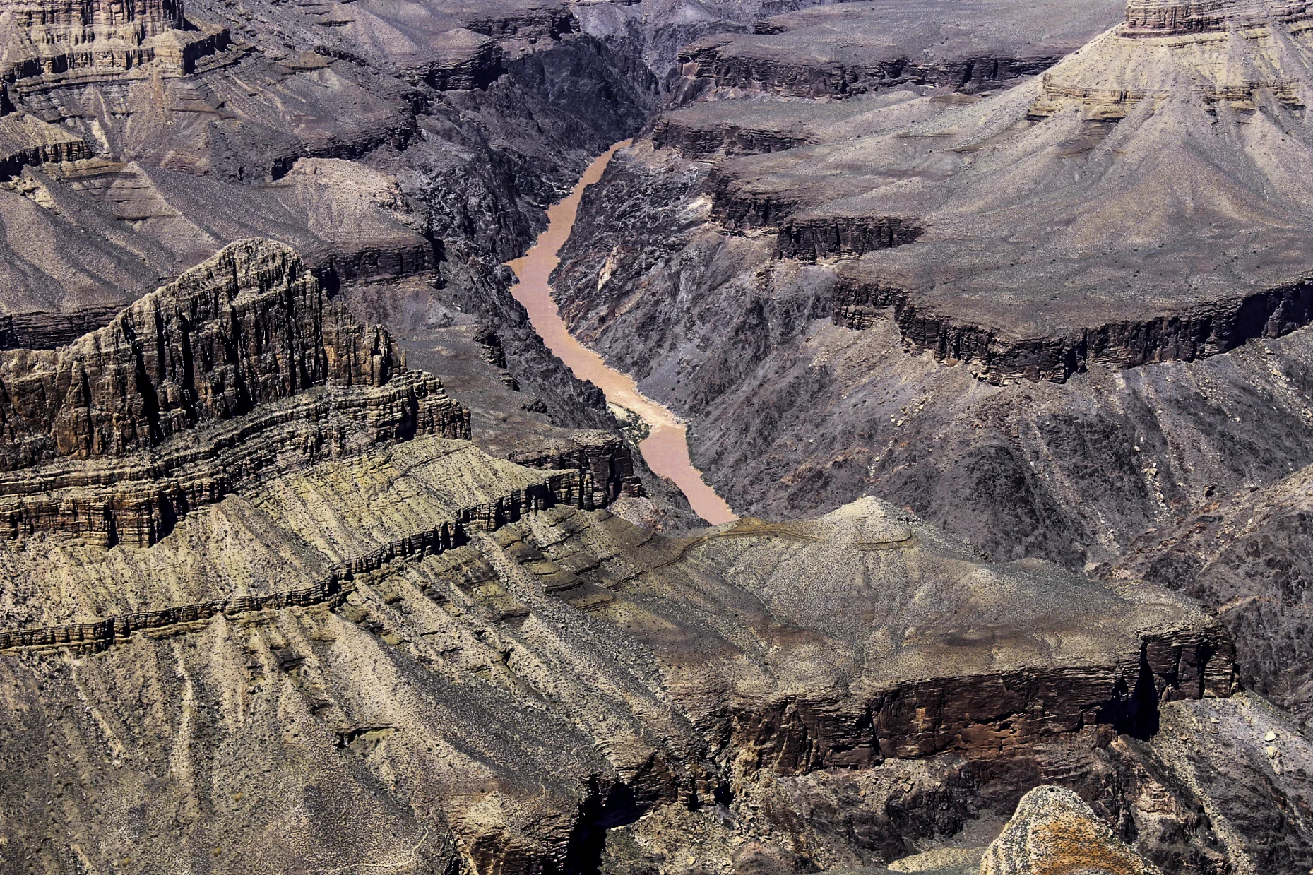 All pictures talken with a Panasonic DX camera in JPEG