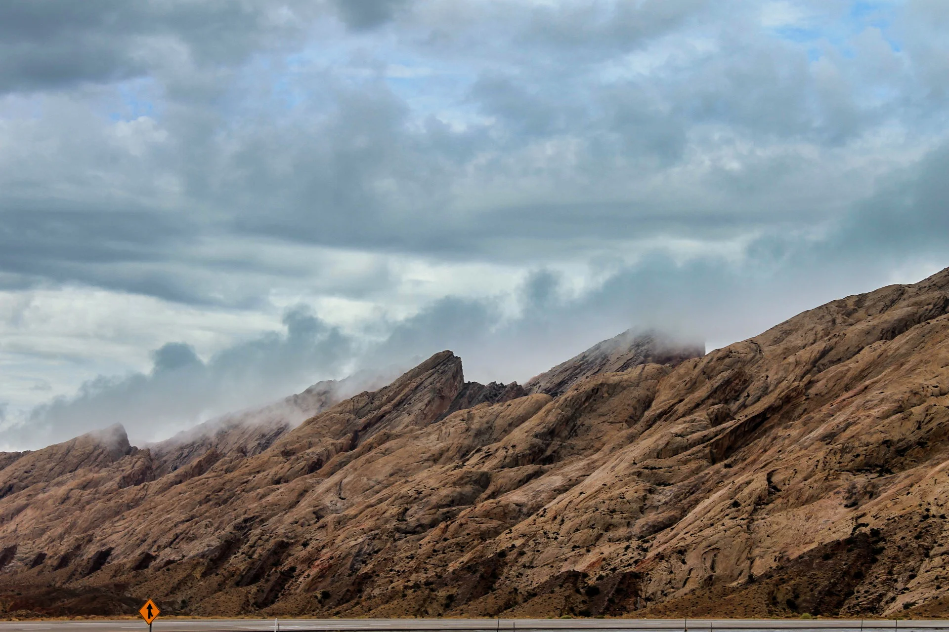 On the way from Grand Arches to Bryce Canyon we stopped at Castle Valley with its many Dinosaur fossils.