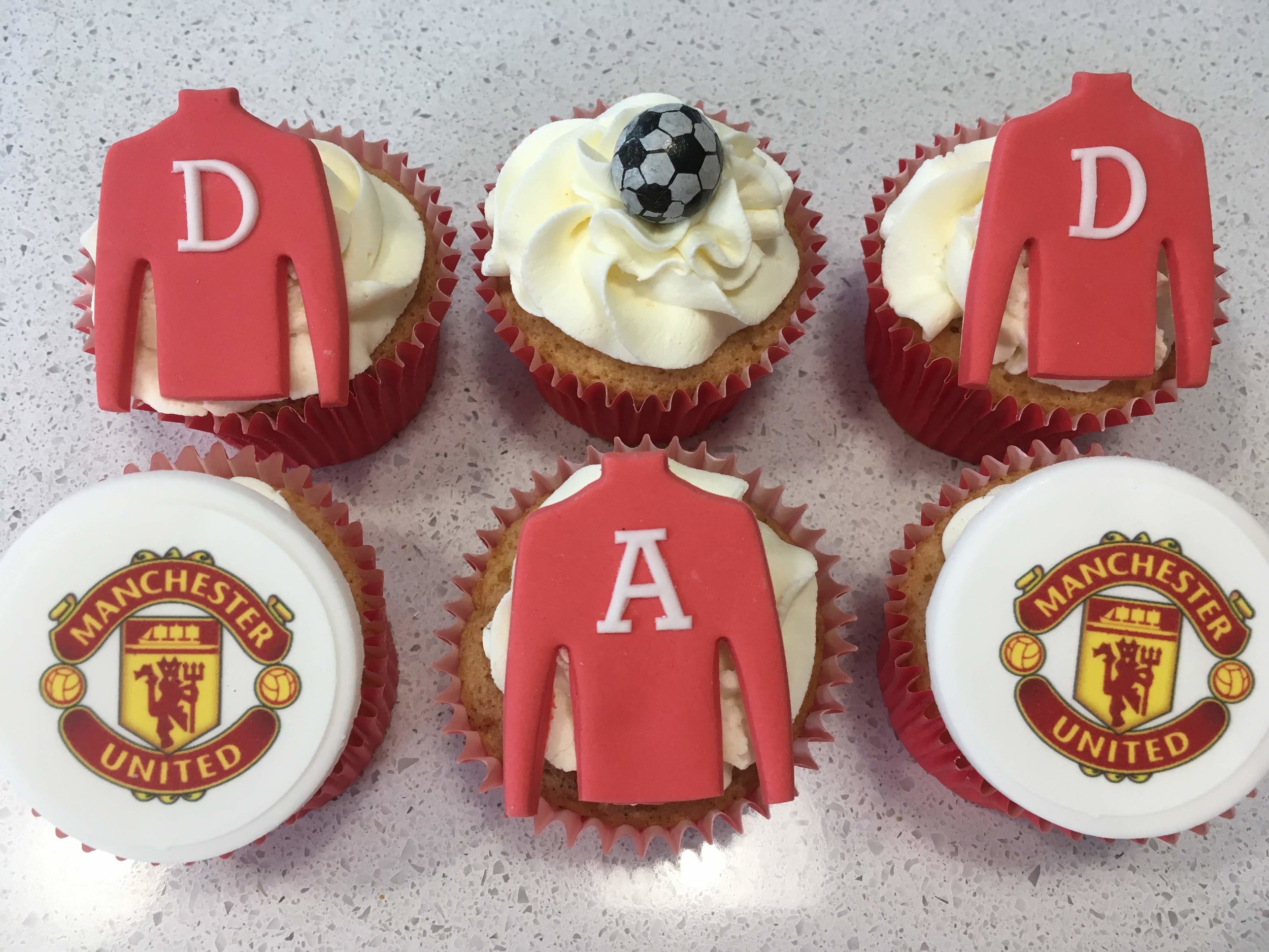 Father's Day Man UTD Football Cupcakes by Post.jpg
