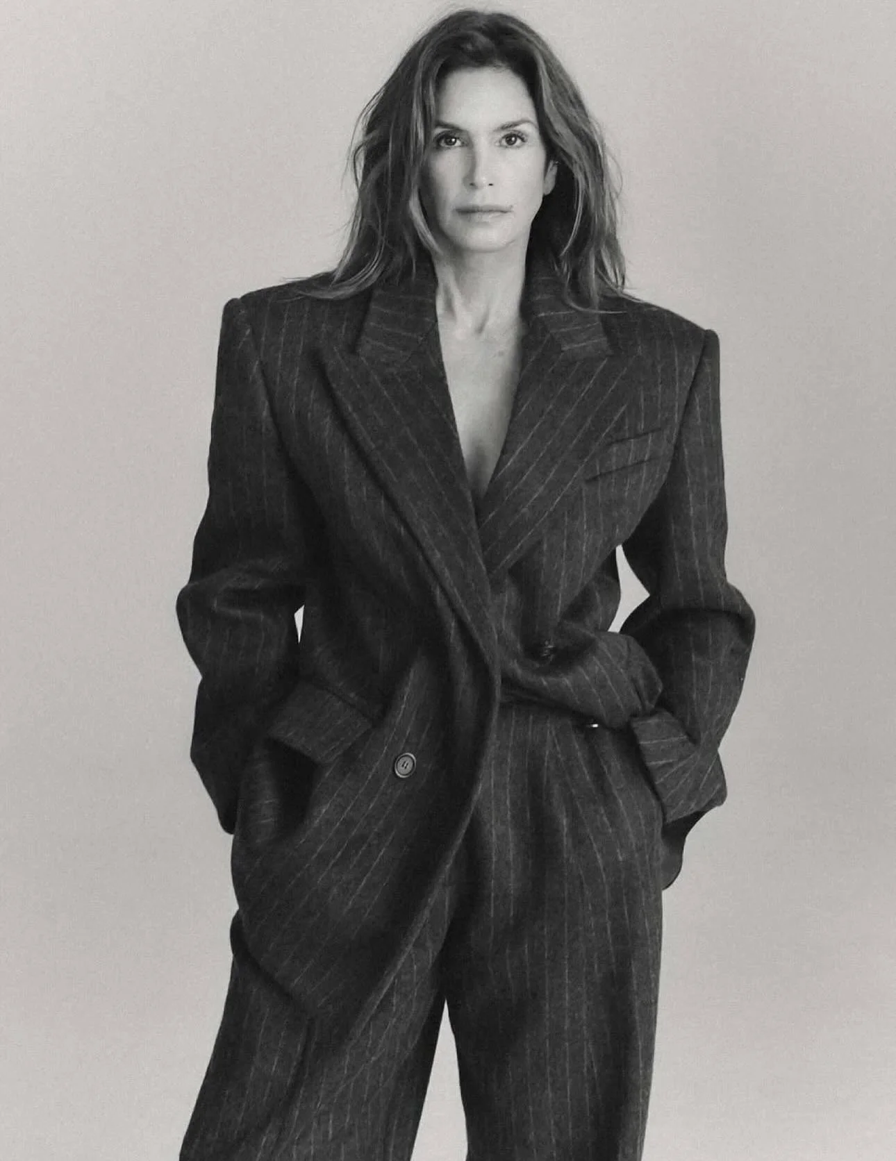 @cindycrawford wears @sportmax for @bazaarfrance 

Styled by @sagliogeraldine 
Photographed by @dudihasson1 

#sportmax #cindycrawford