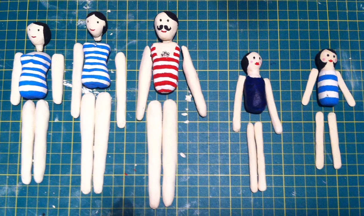 Seaside dolls ready to assemble